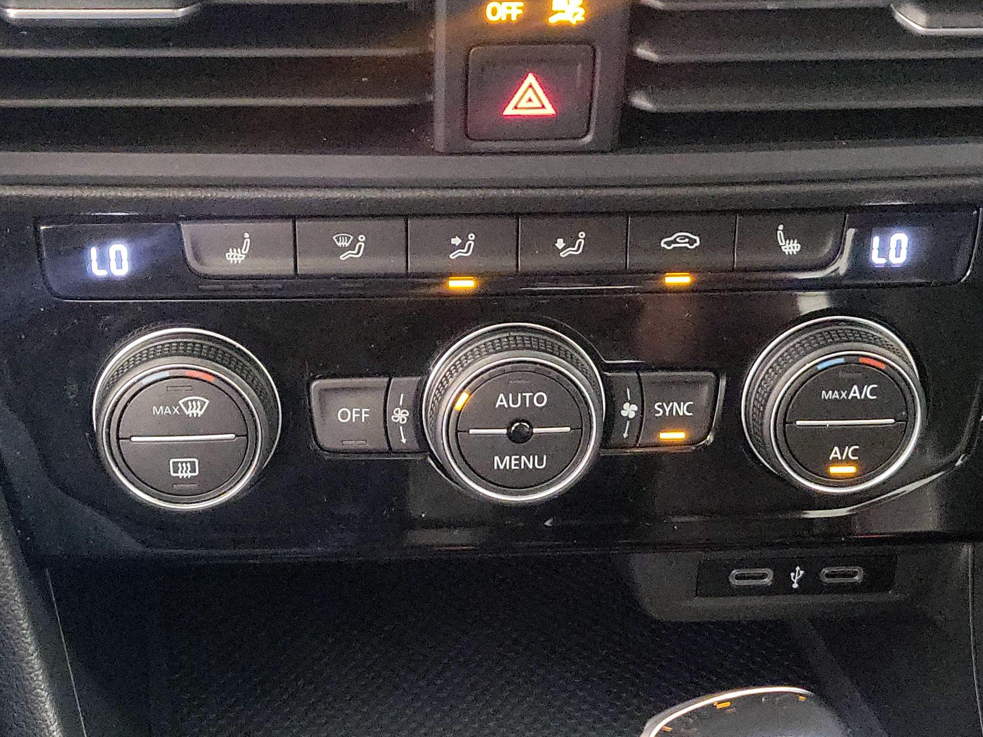 Thumbnail: 2022 Volkswagen Jetta - 16