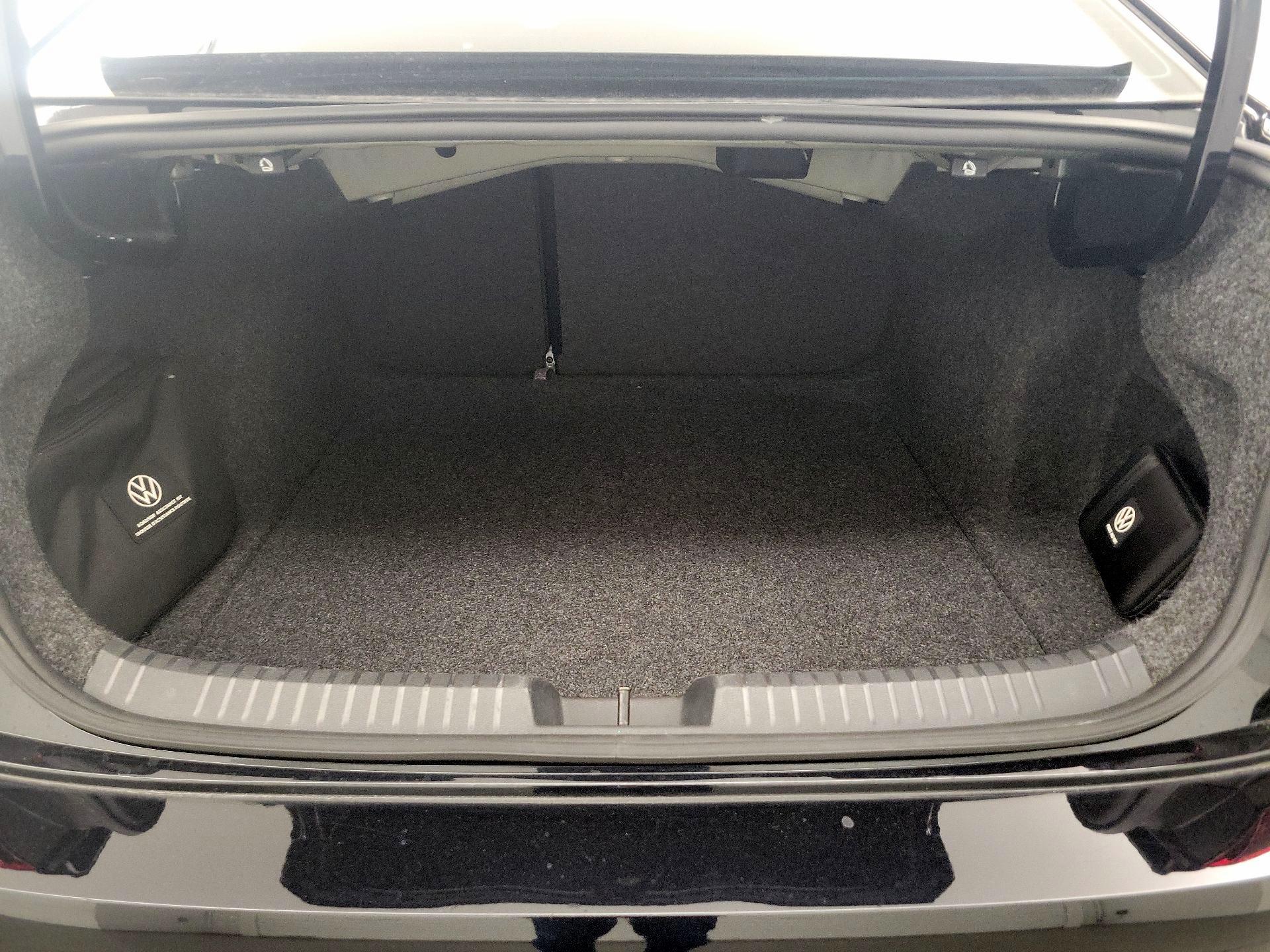 Thumbnail: 2022 Volkswagen Jetta - 20