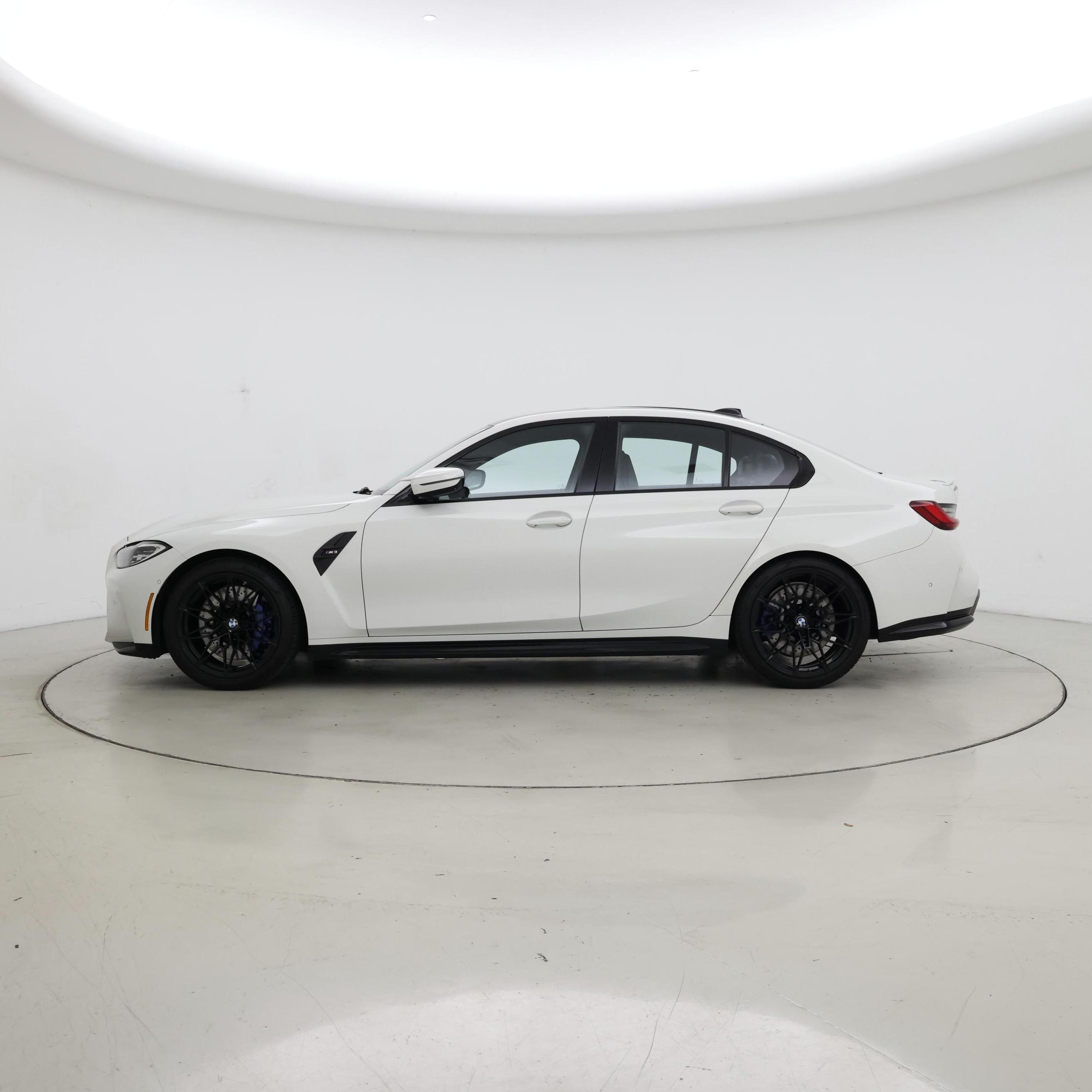 Thumbnail: 2022 BMW M3 - 3