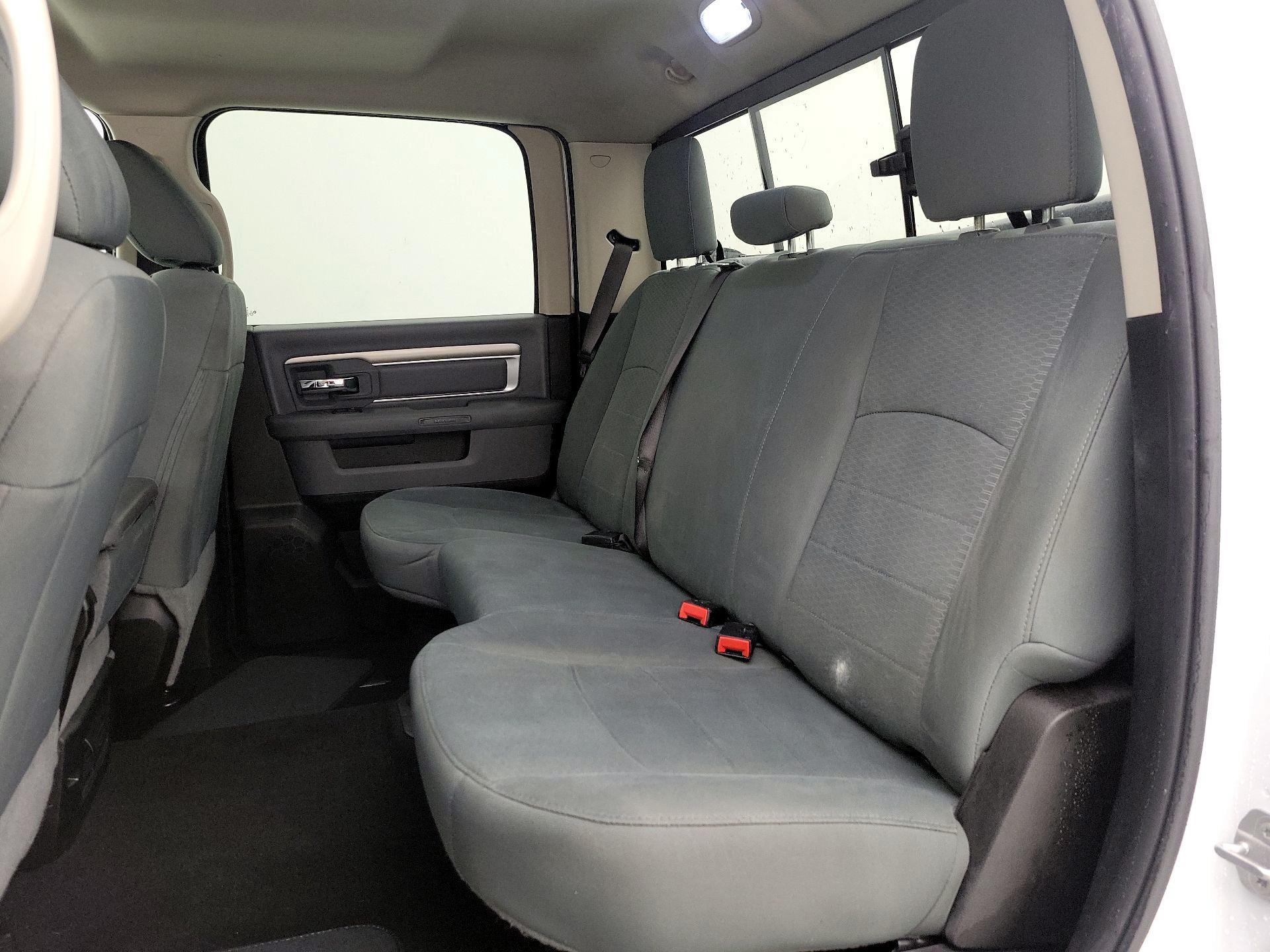 Thumbnail: 2020 RAM 1500 Classic - 19