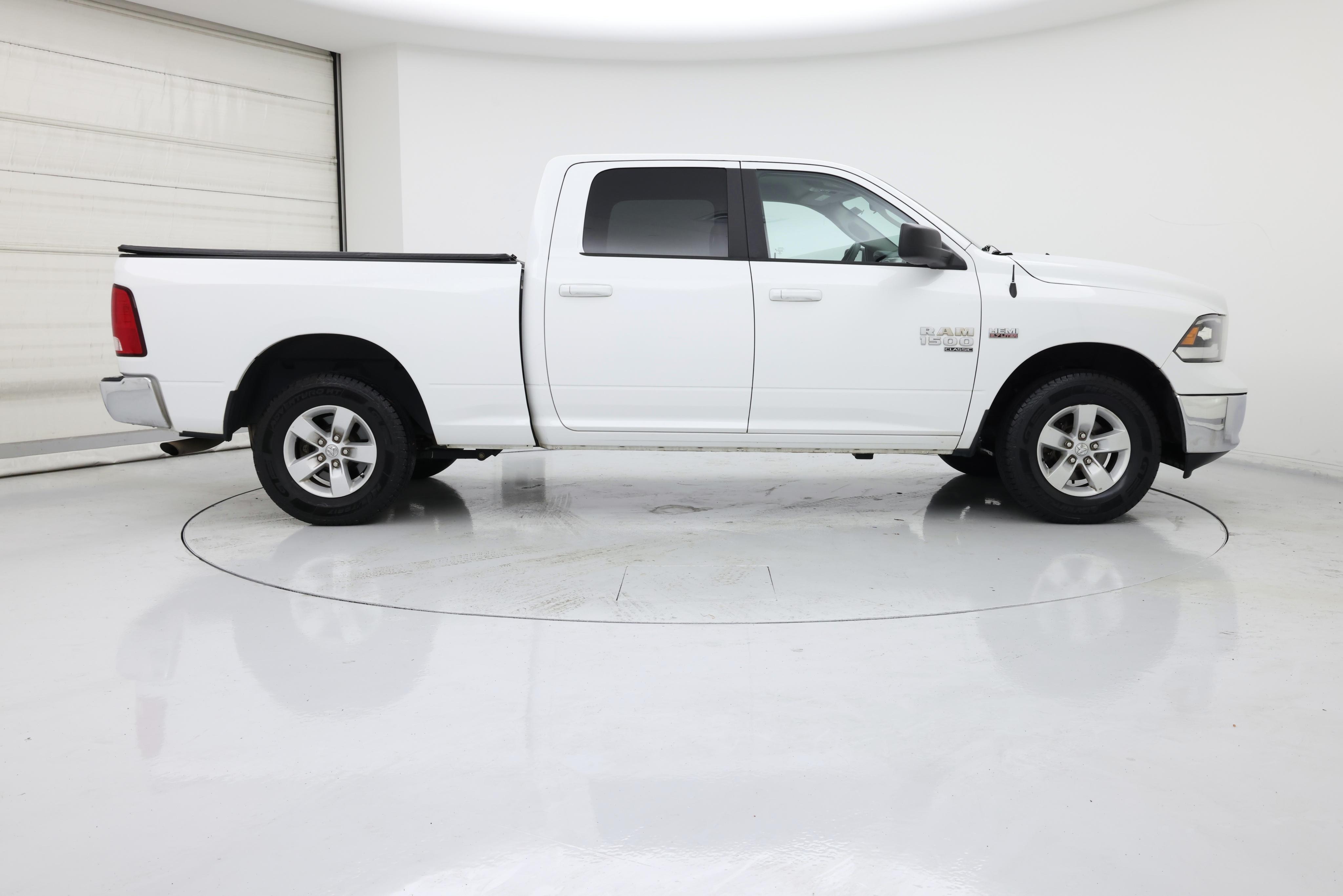 Thumbnail: 2020 RAM 1500 Classic - 7