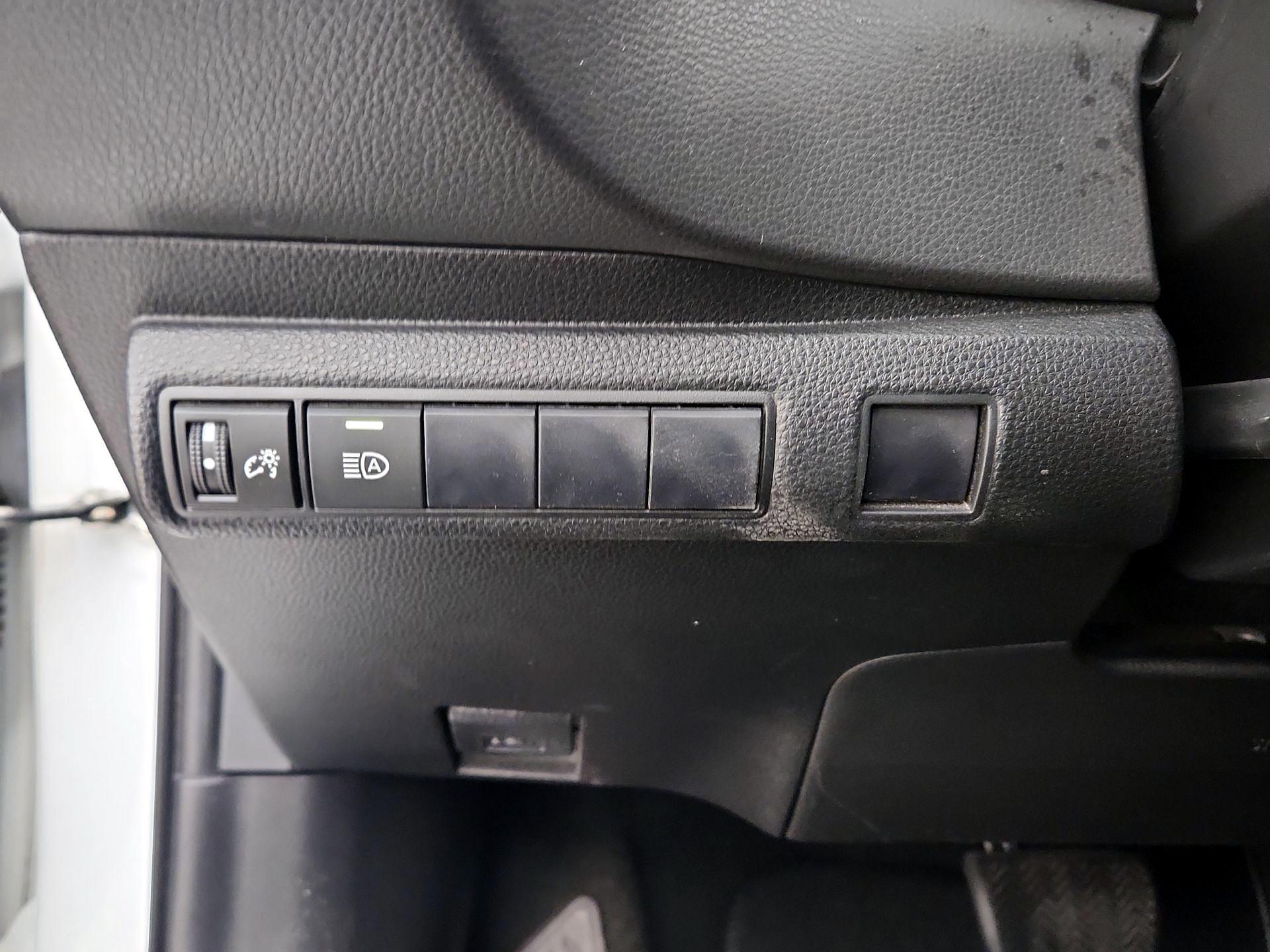 Thumbnail: 2020 Toyota Corolla - 13