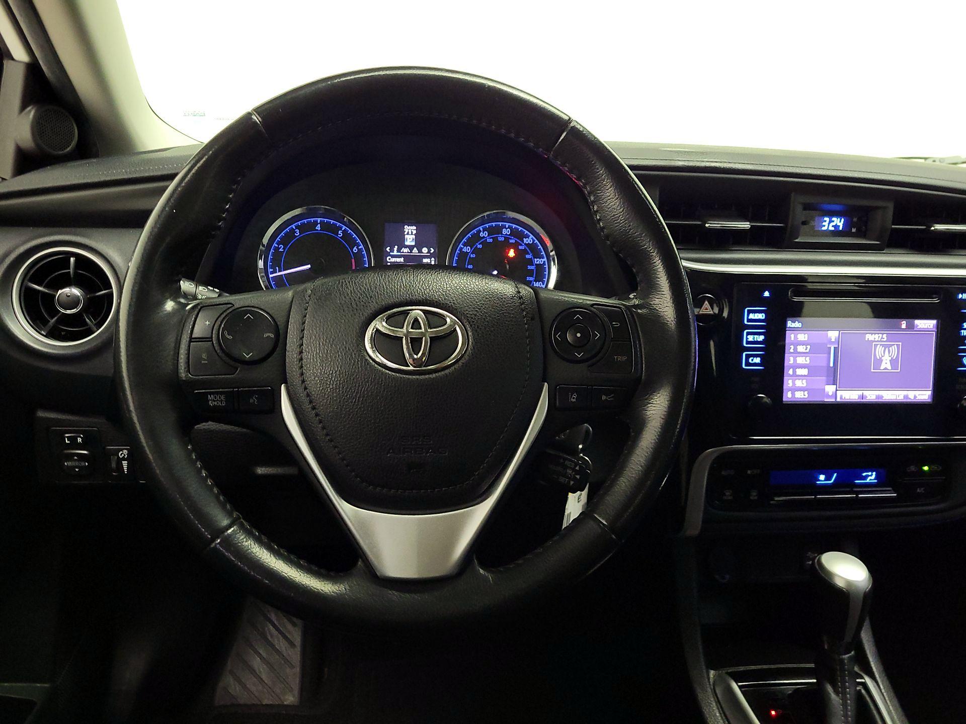 Thumbnail: 2019 Toyota Corolla - 10