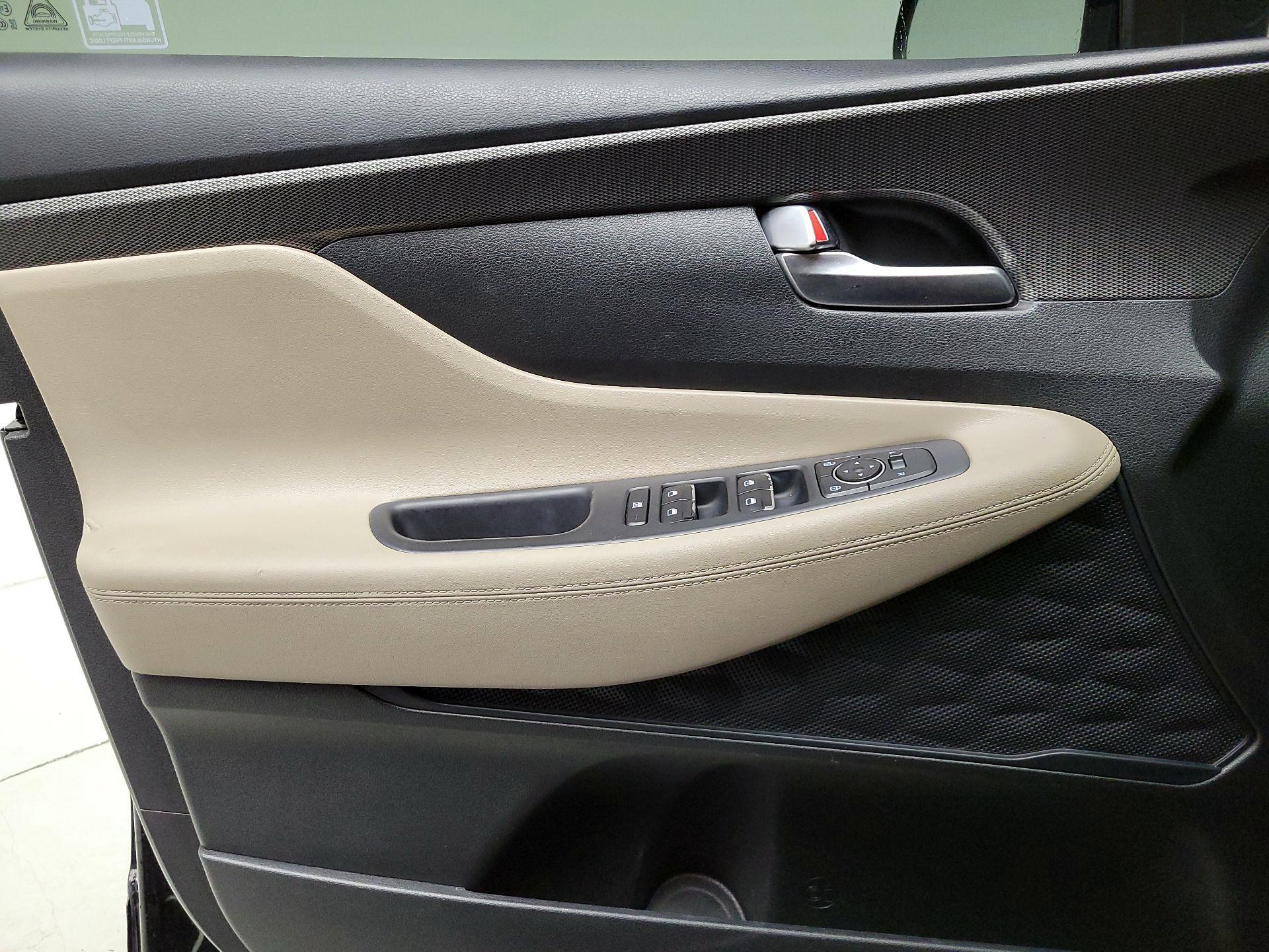 Thumbnail: 2020 Hyundai Santa Fe - 12