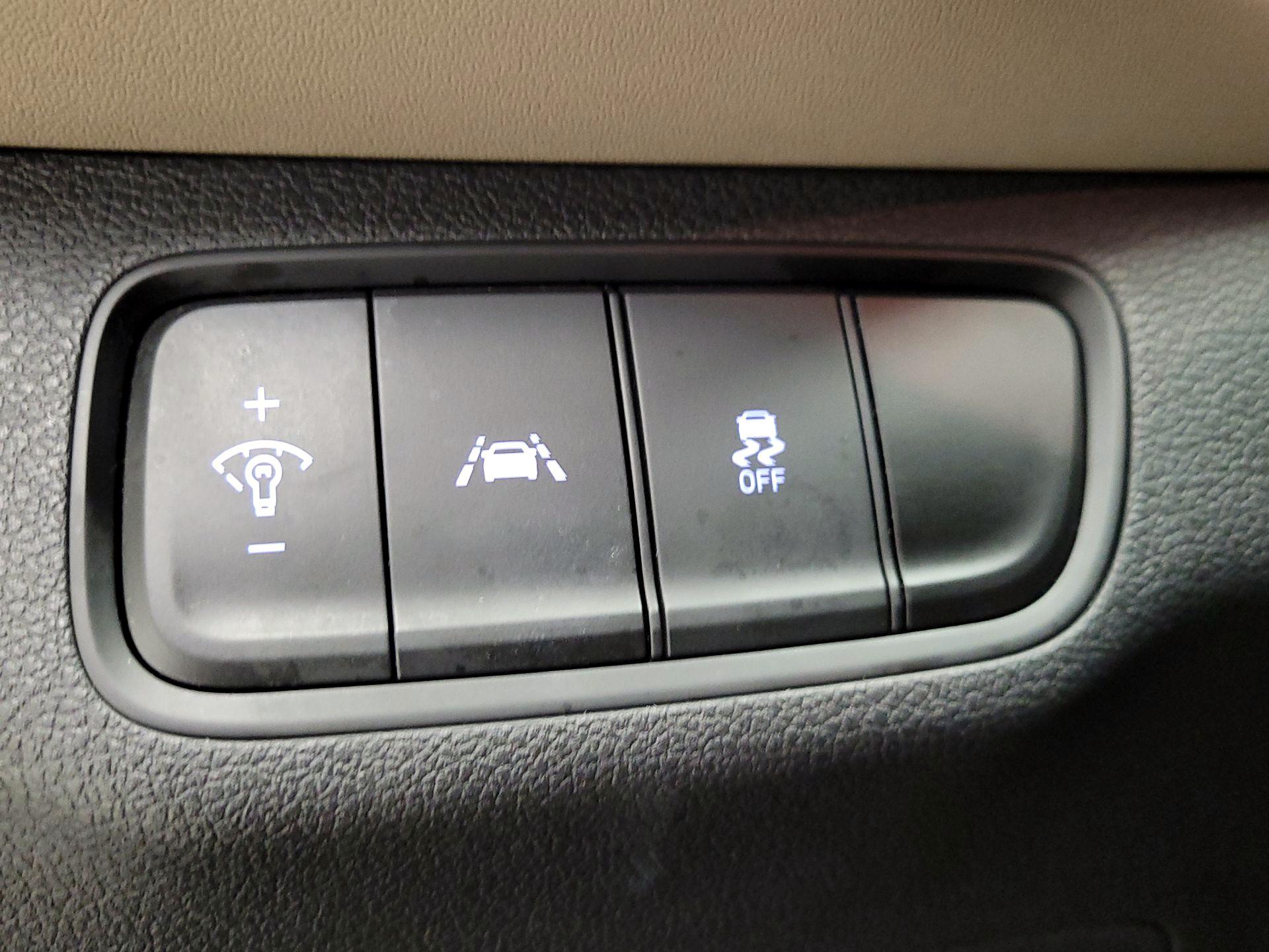 Thumbnail: 2020 Hyundai Santa Fe - 13