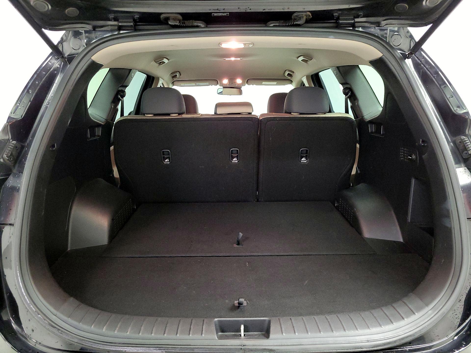 Thumbnail: 2020 Hyundai Santa Fe - 20