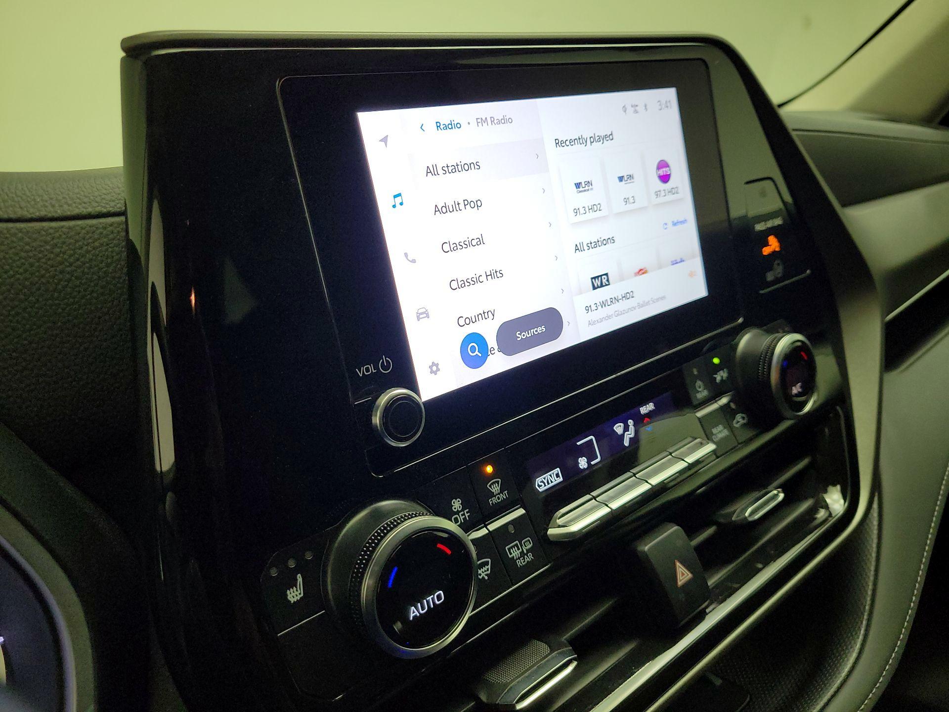 Thumbnail: 2025 Toyota Highlander - 16