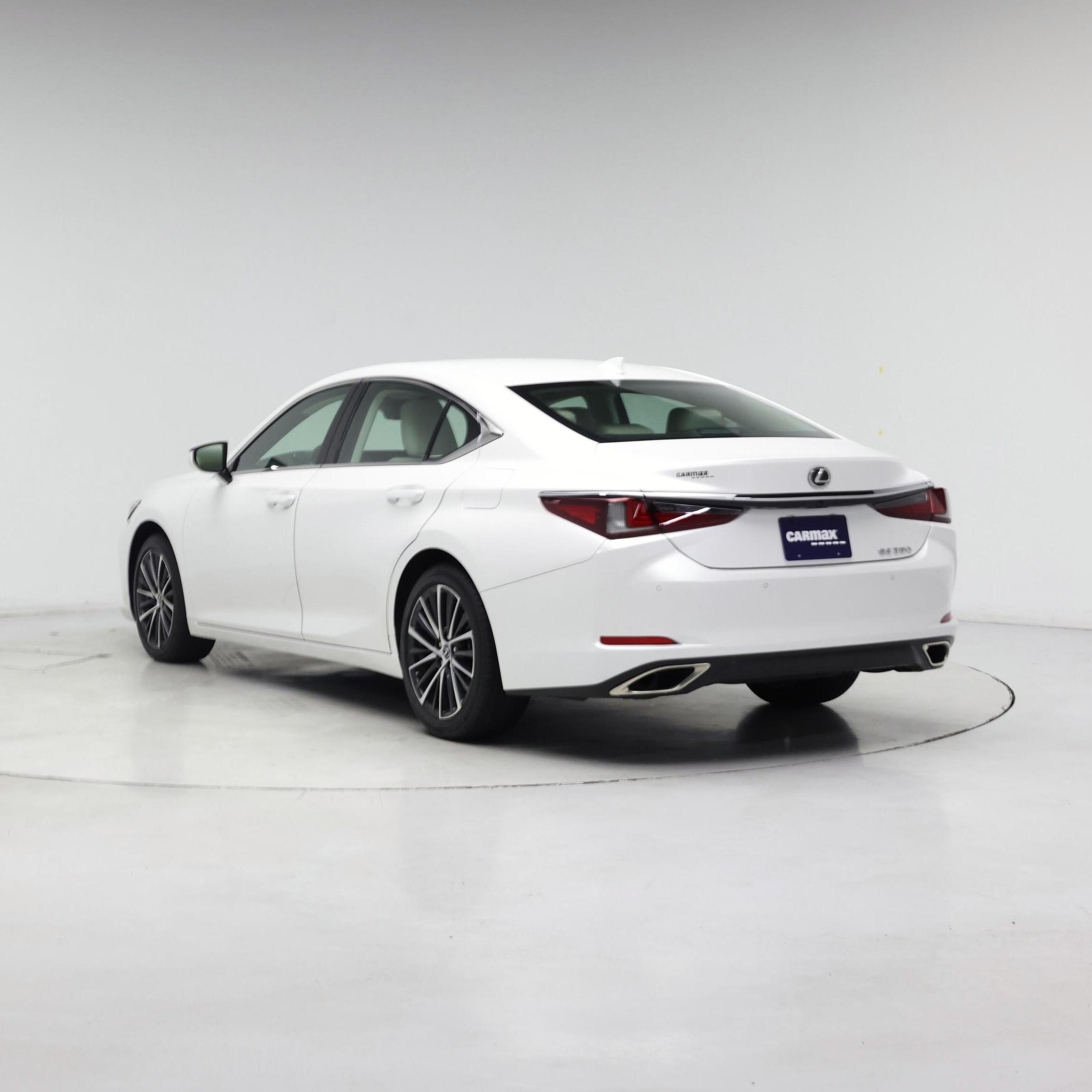 Thumbnail: 2025 Lexus ES - 2