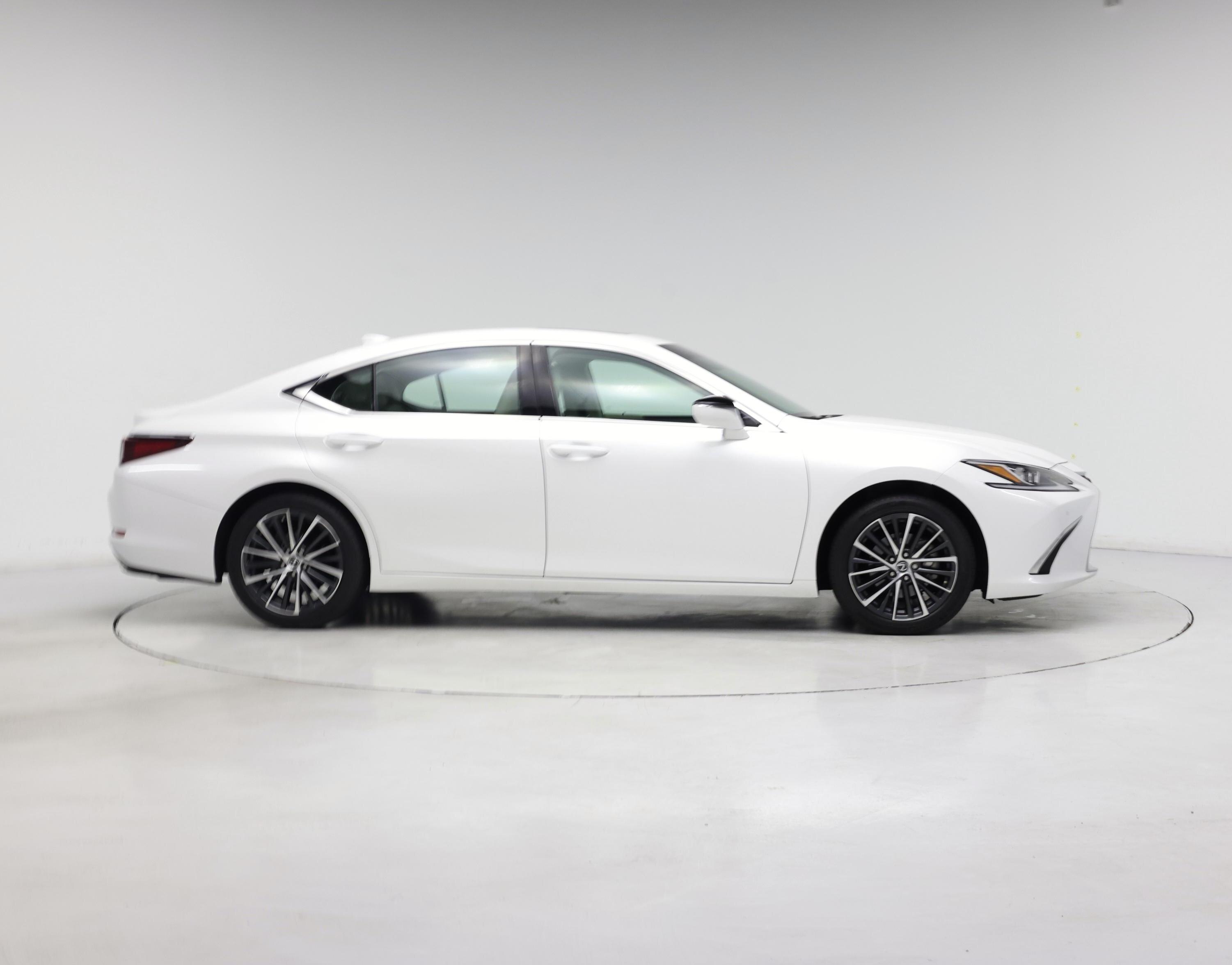 Thumbnail: 2025 Lexus ES - 7