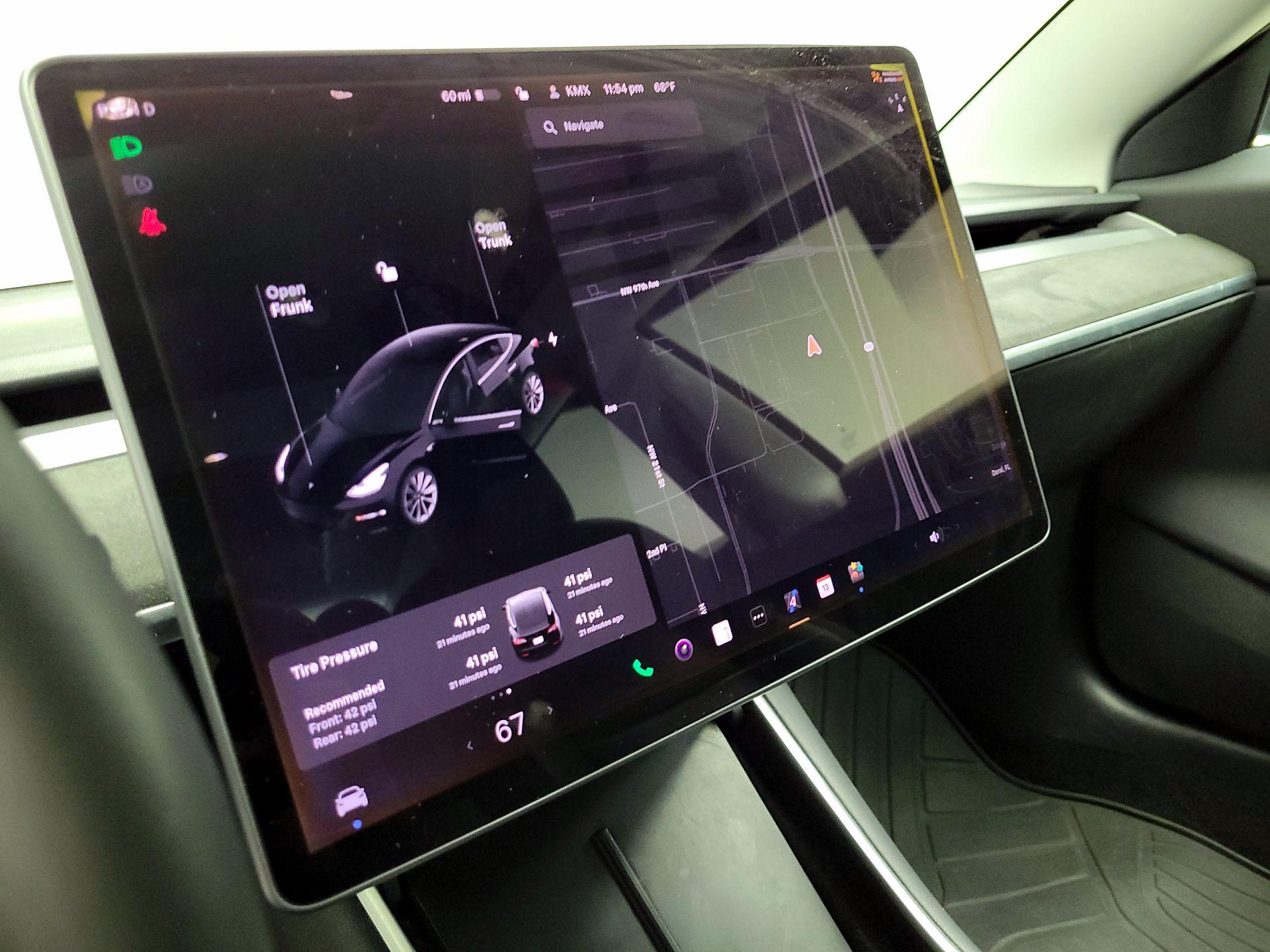 Thumbnail: 2019 Tesla Model 3 - 13