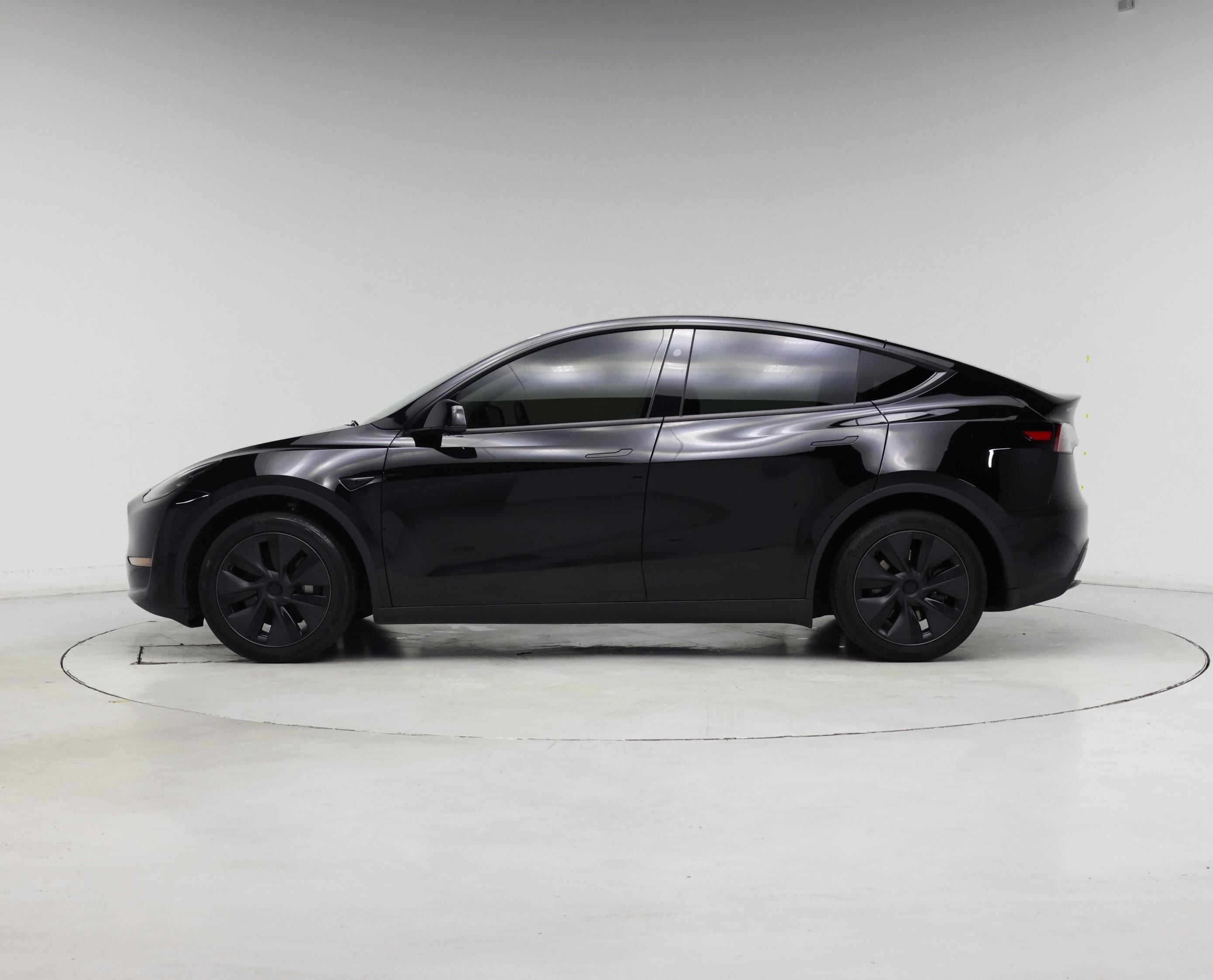 Thumbnail: 2025 Tesla Model Y - 3