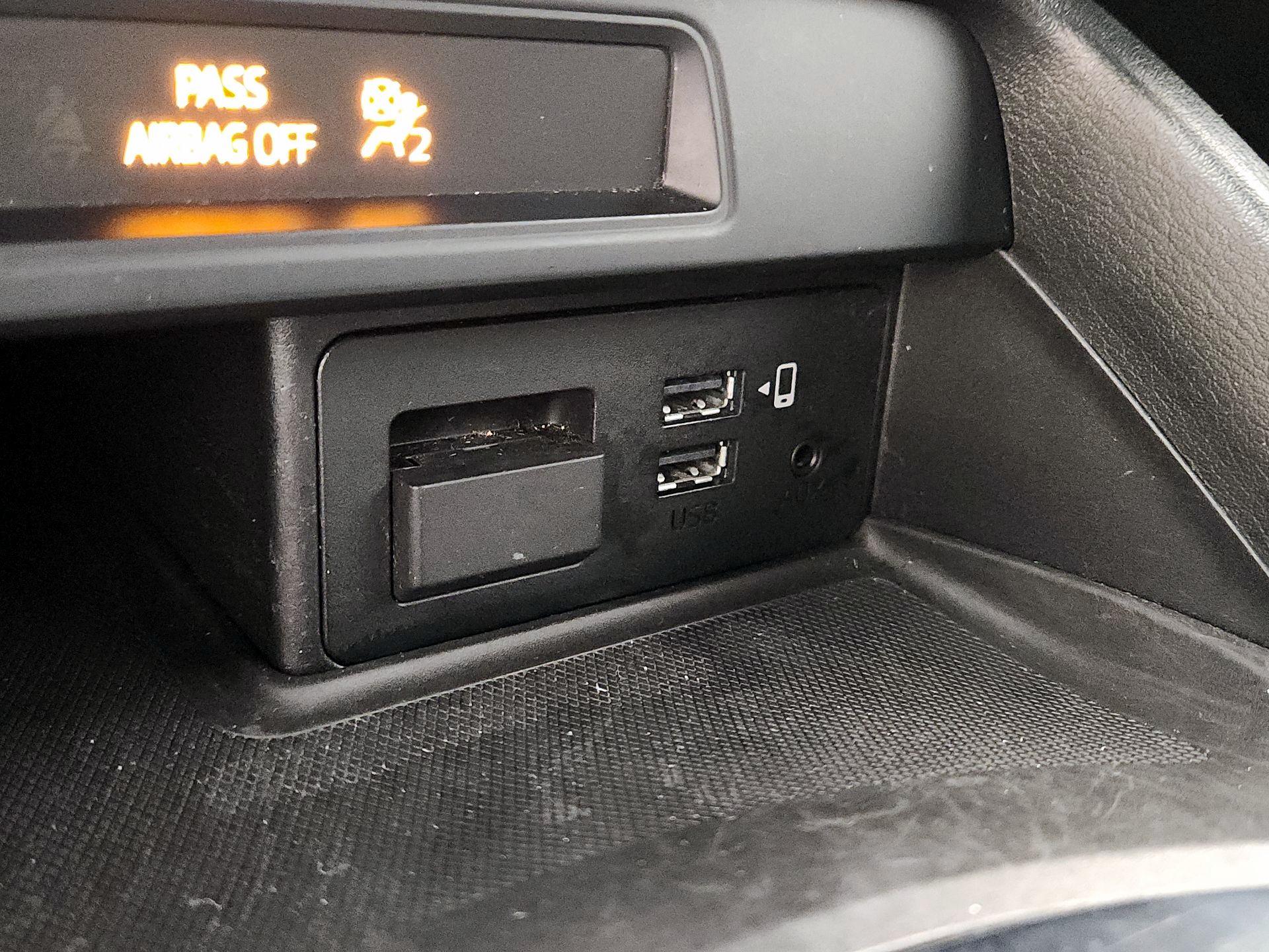 Thumbnail: 2021 Mazda MX-5 Miata - 18