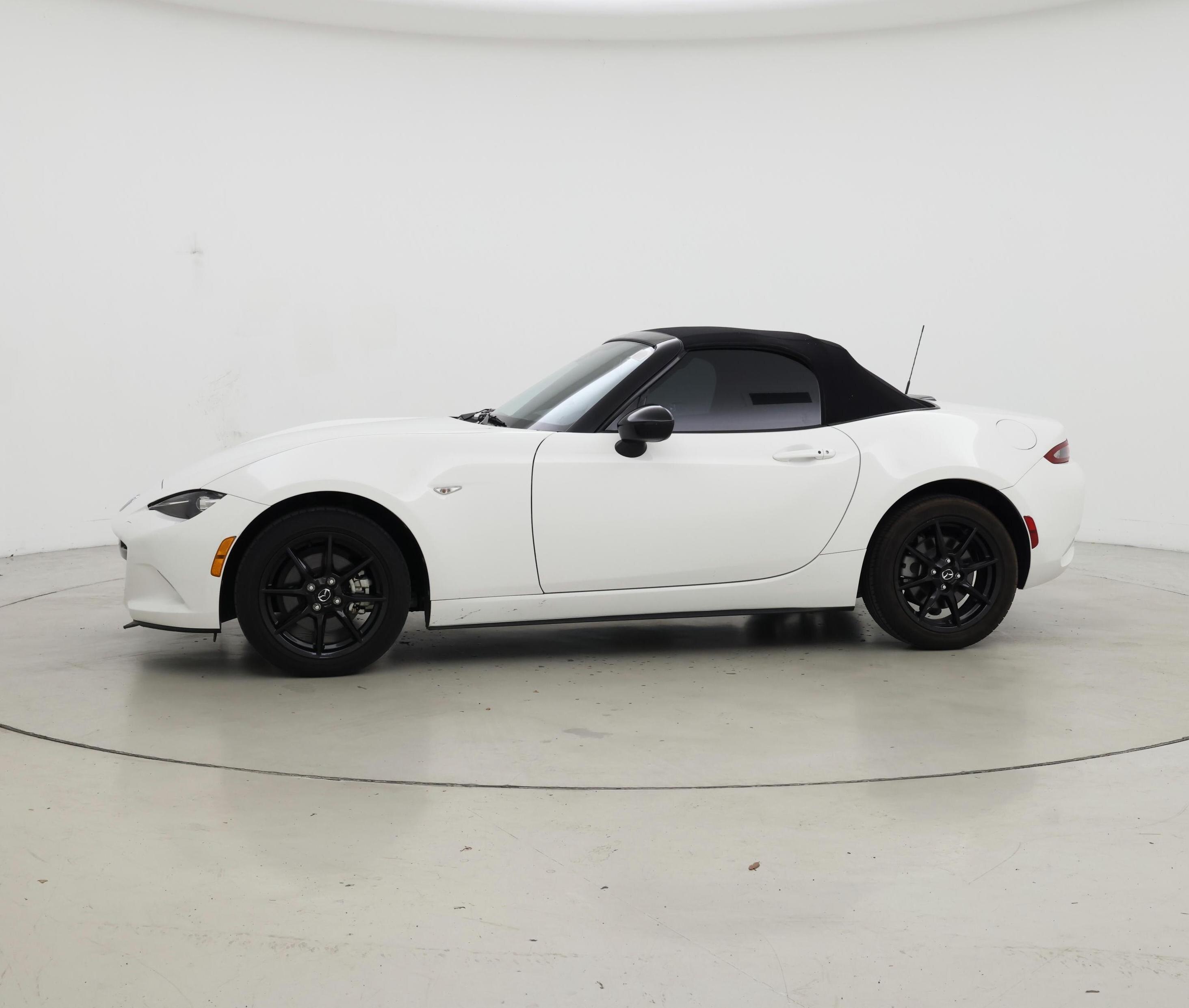 Thumbnail: 2021 Mazda MX-5 Miata - 3