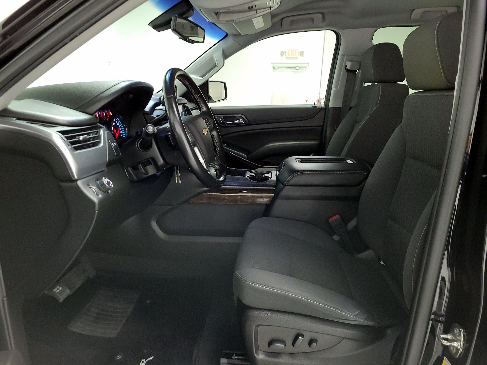 Thumbnail: 2019 Chevrolet Tahoe - 11