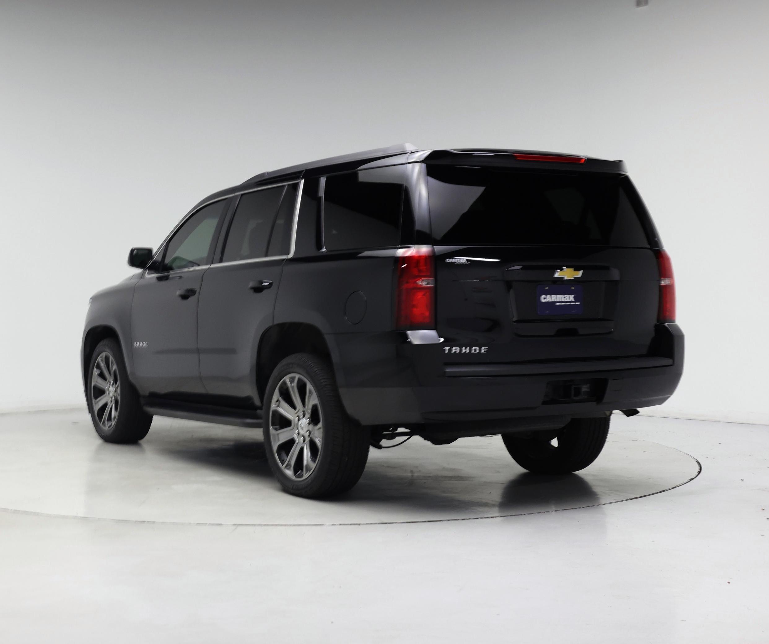 Thumbnail: 2019 Chevrolet Tahoe - 2