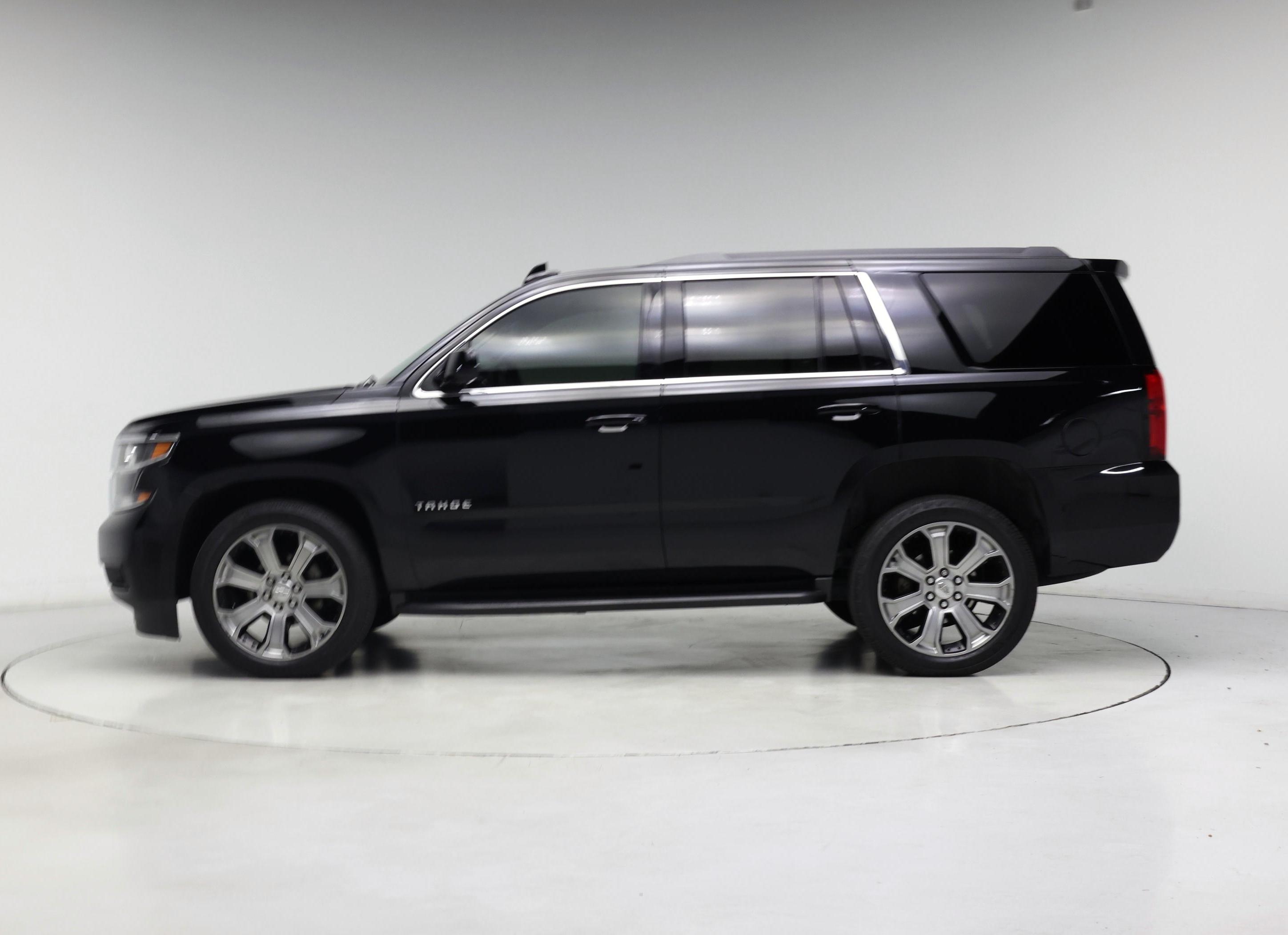 Thumbnail: 2019 Chevrolet Tahoe - 3