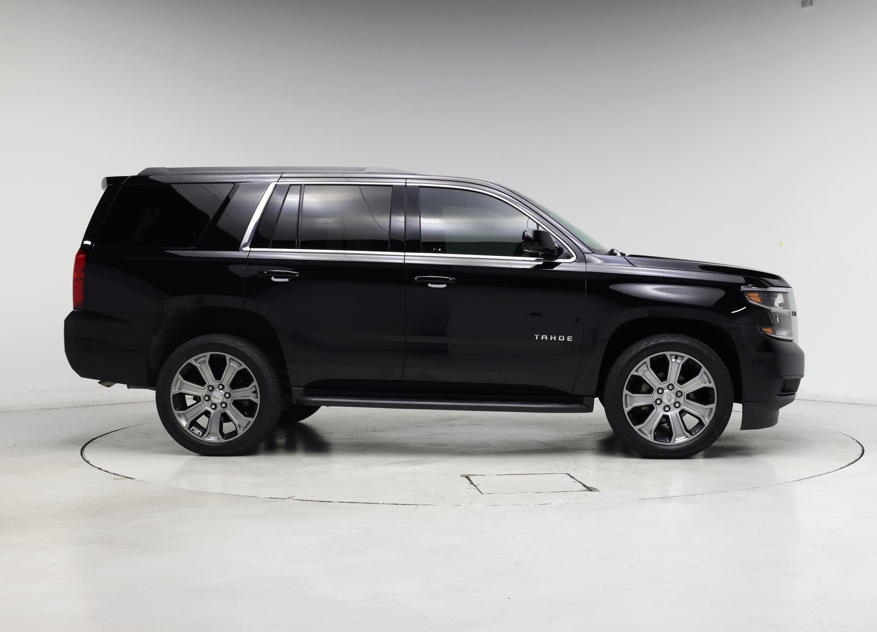 Thumbnail: 2019 Chevrolet Tahoe - 7
