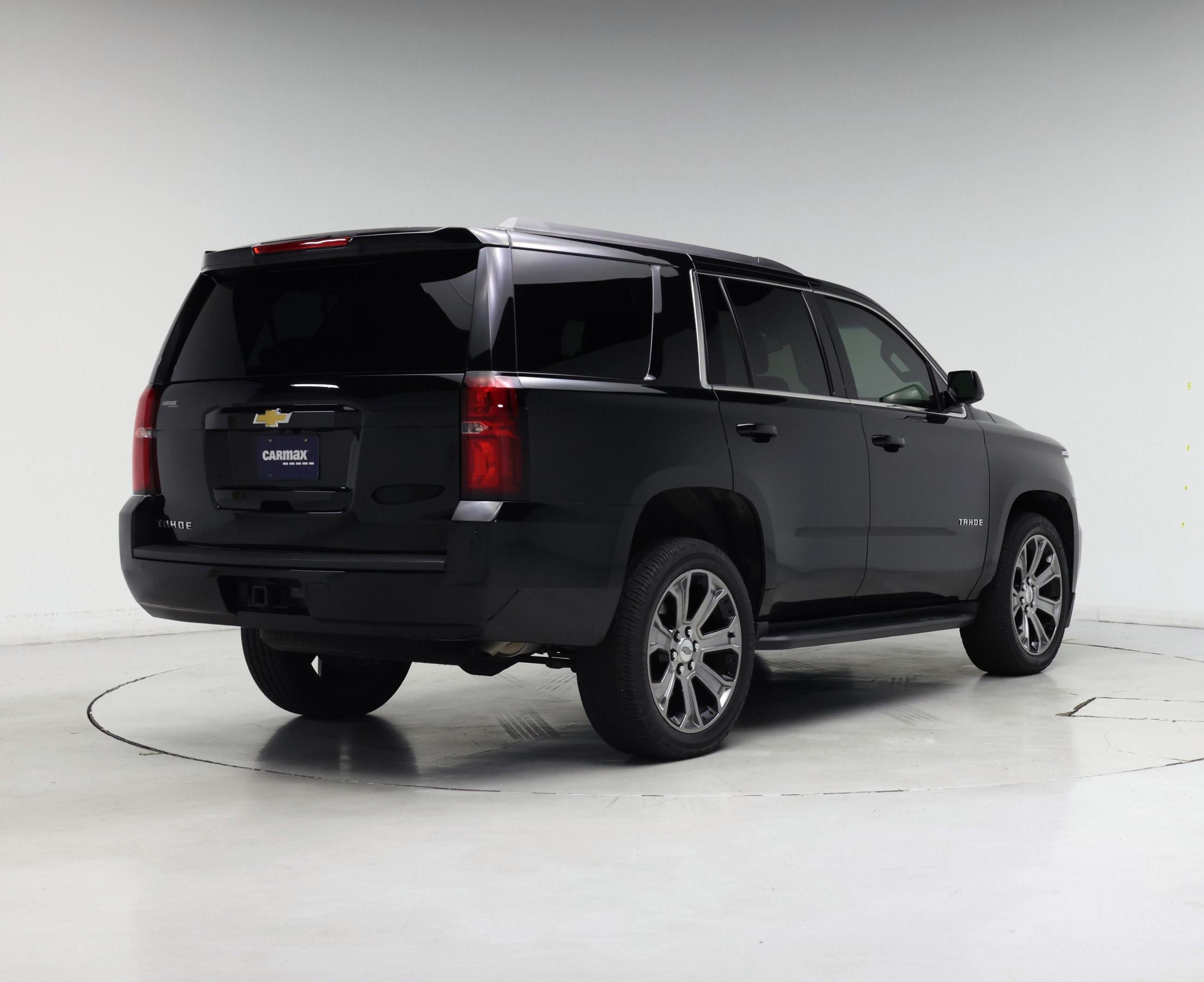 Thumbnail: 2019 Chevrolet Tahoe - 8