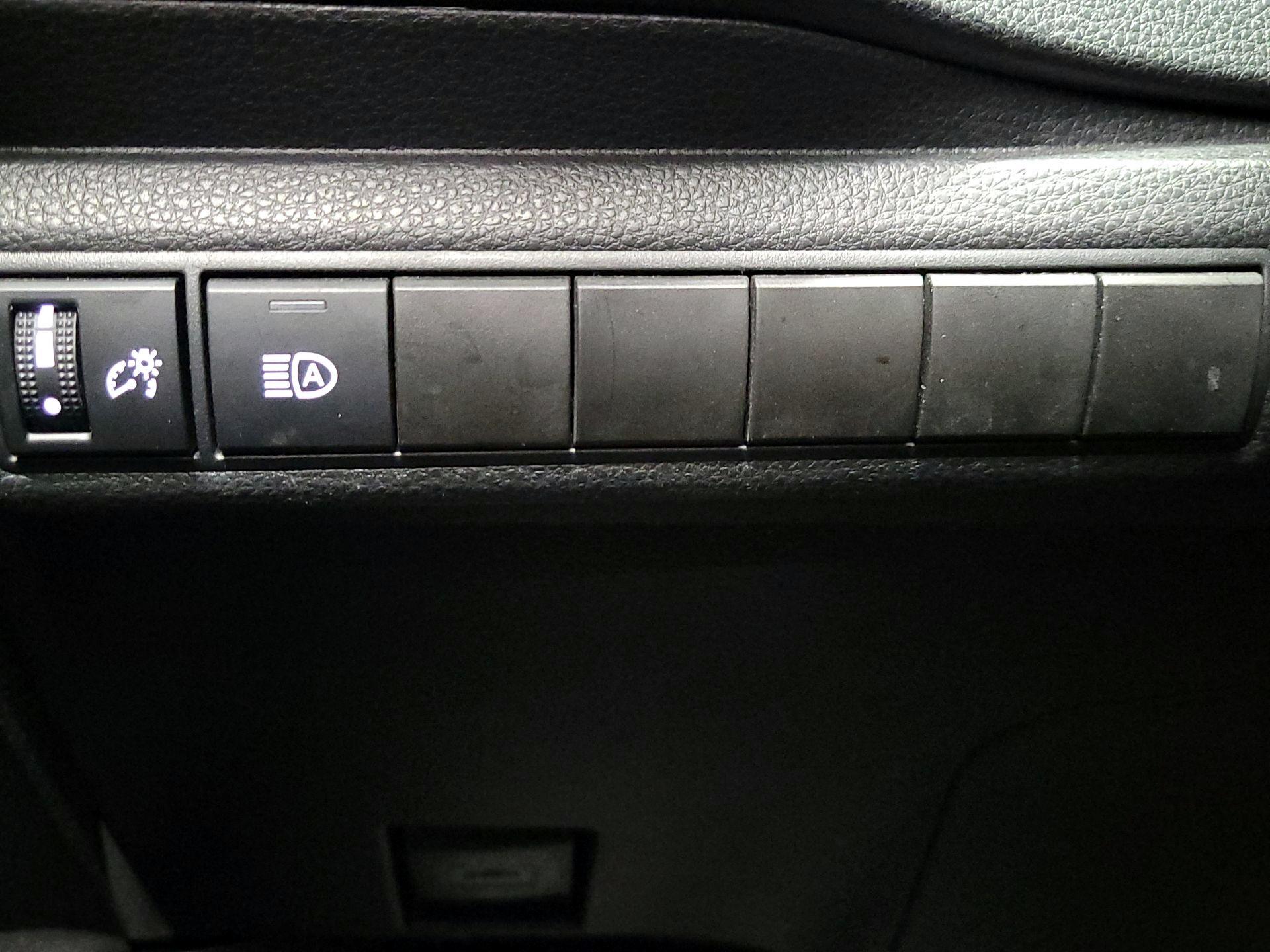 Thumbnail: 2023 Toyota Corolla - 13