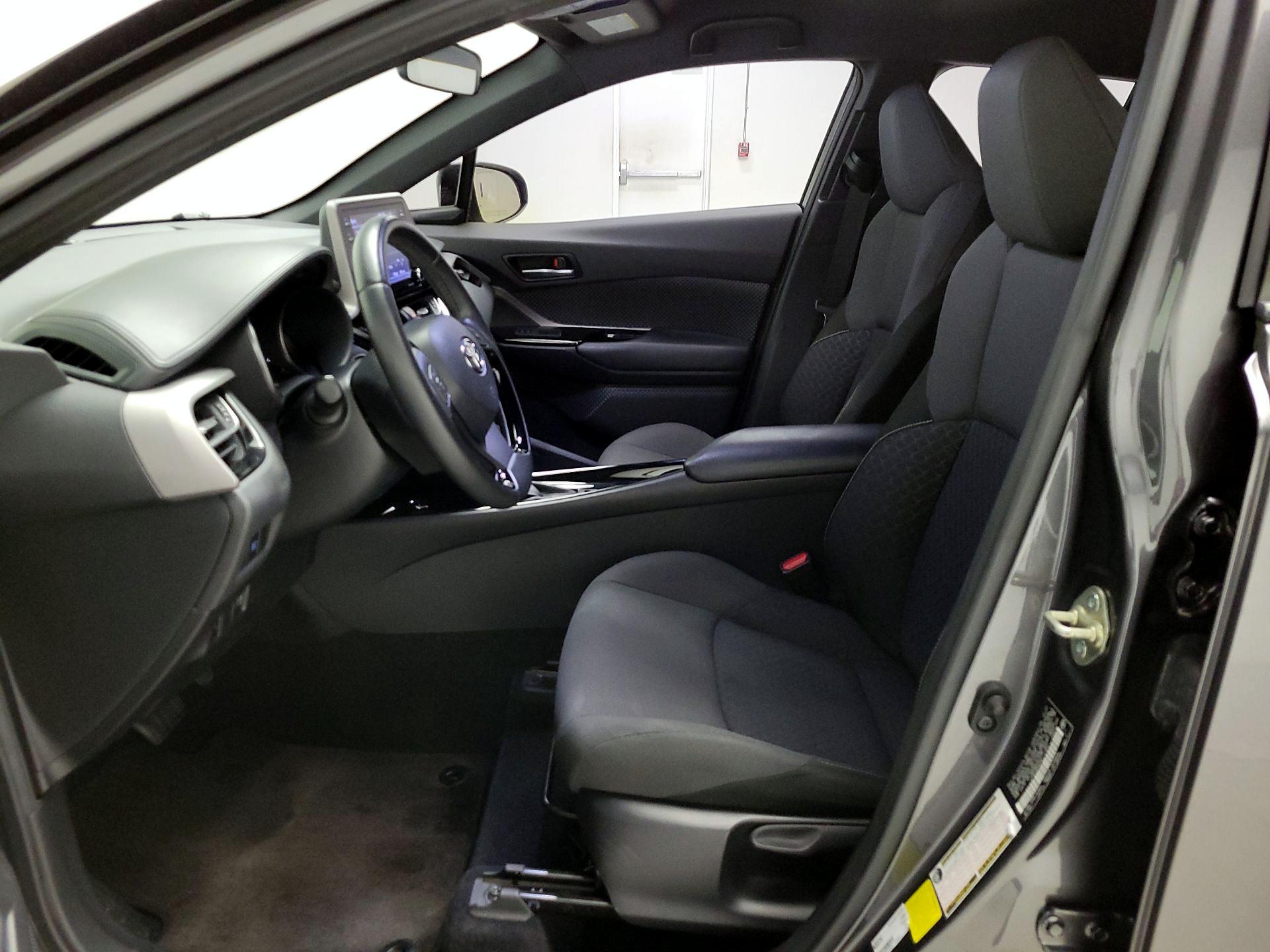 Thumbnail: 2021 Toyota C-HR - 11