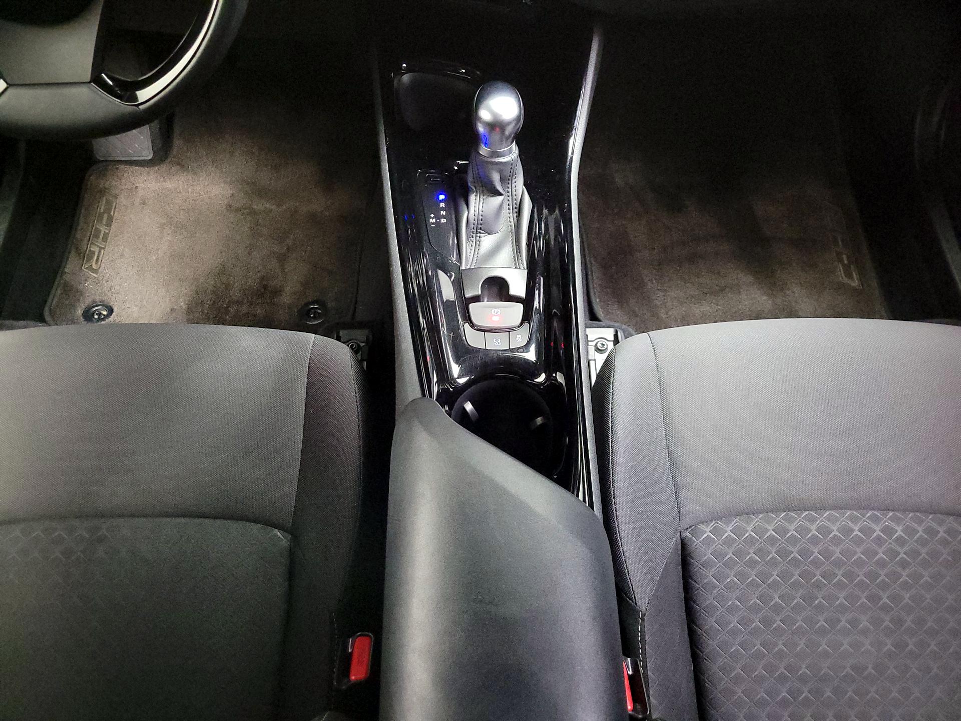 Thumbnail: 2021 Toyota C-HR - 17