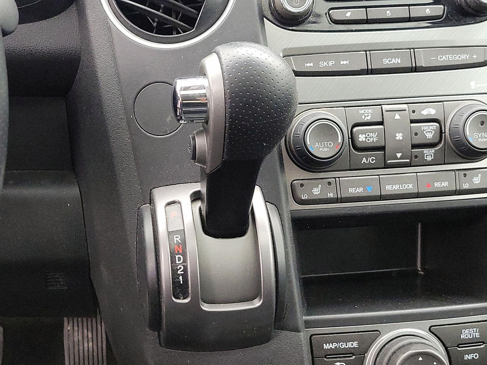 Thumbnail: 2014 Honda Pilot - 16