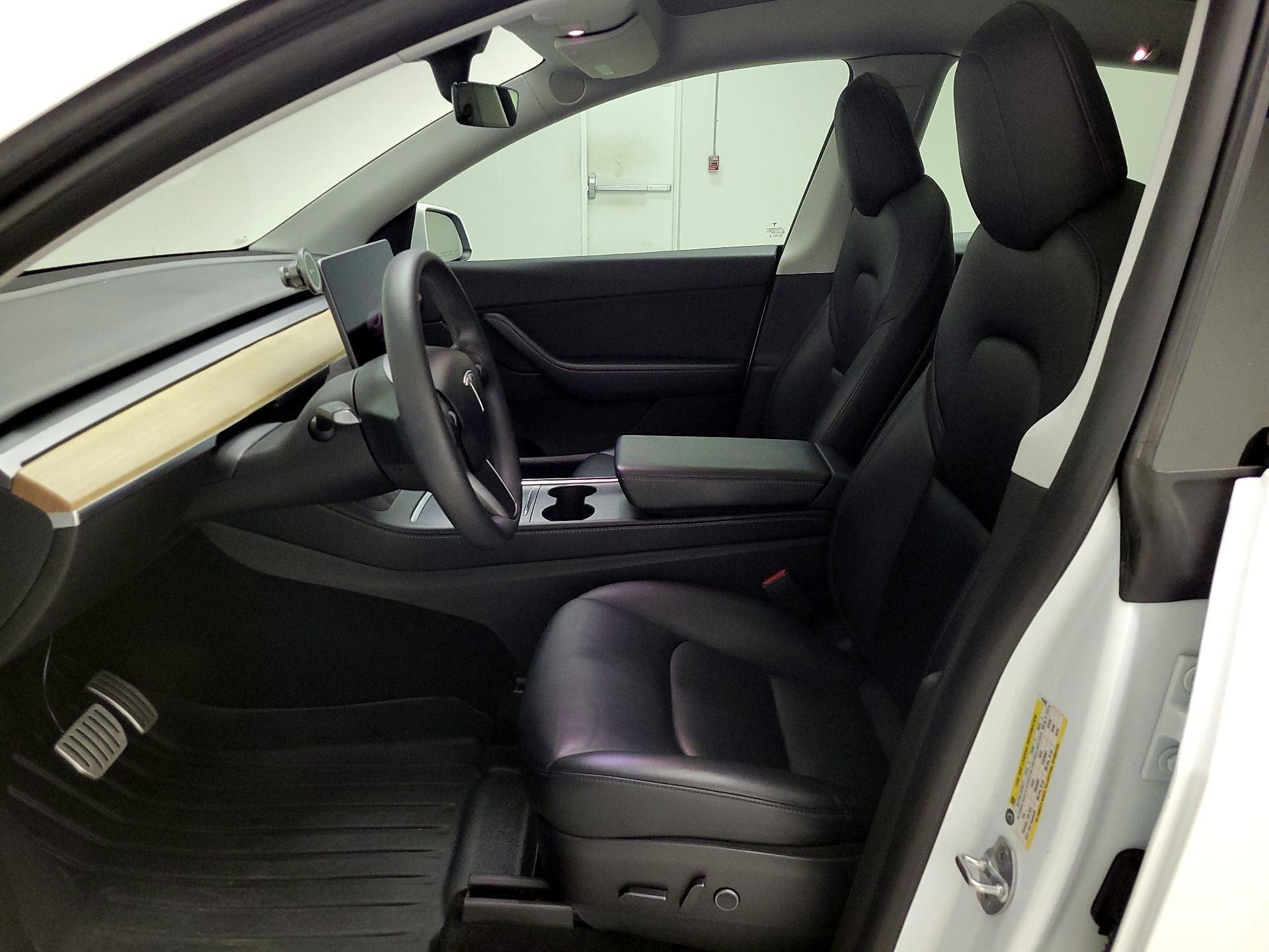 Thumbnail: 2022 Tesla Model Y - 11