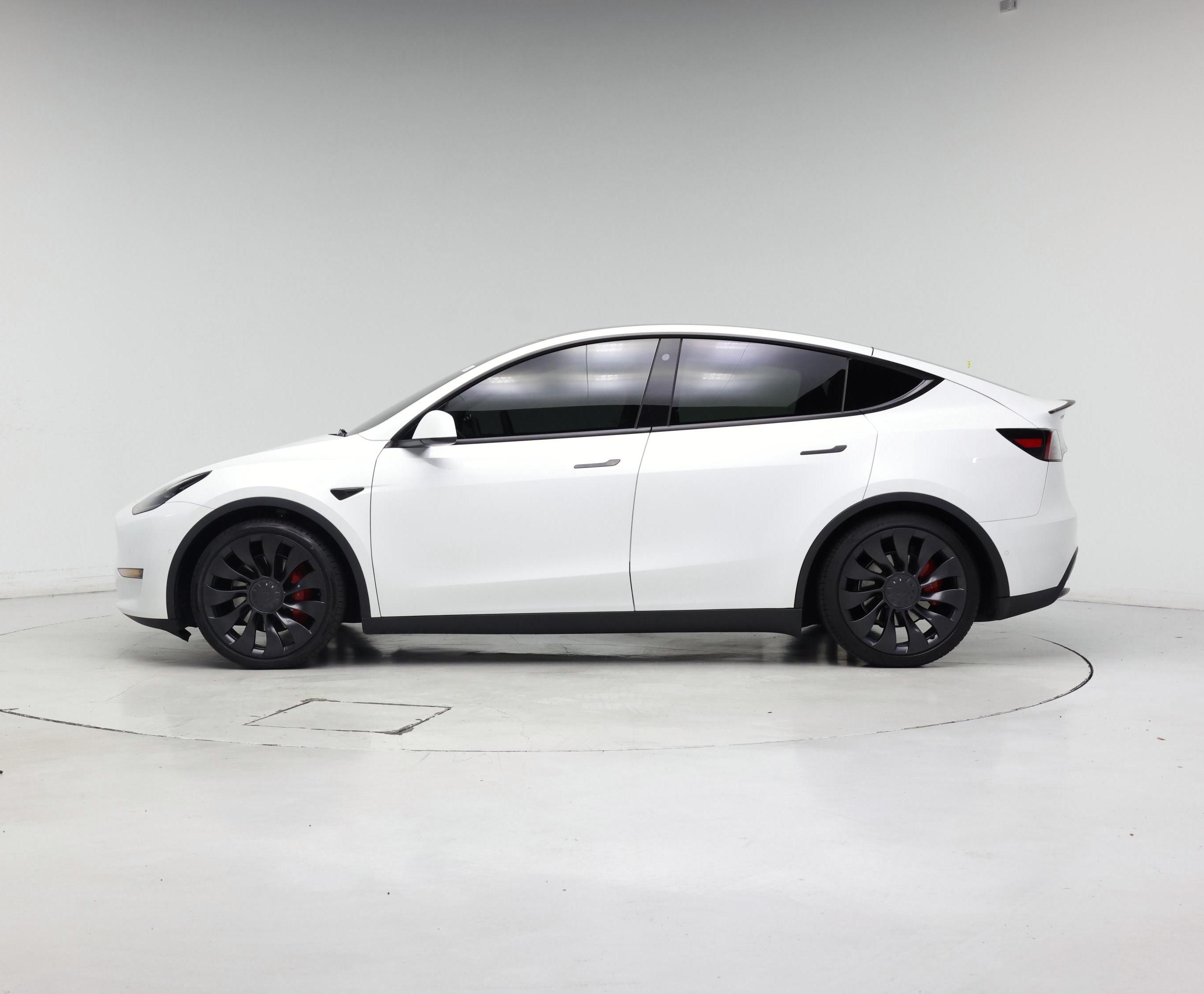 Thumbnail: 2022 Tesla Model Y - 3