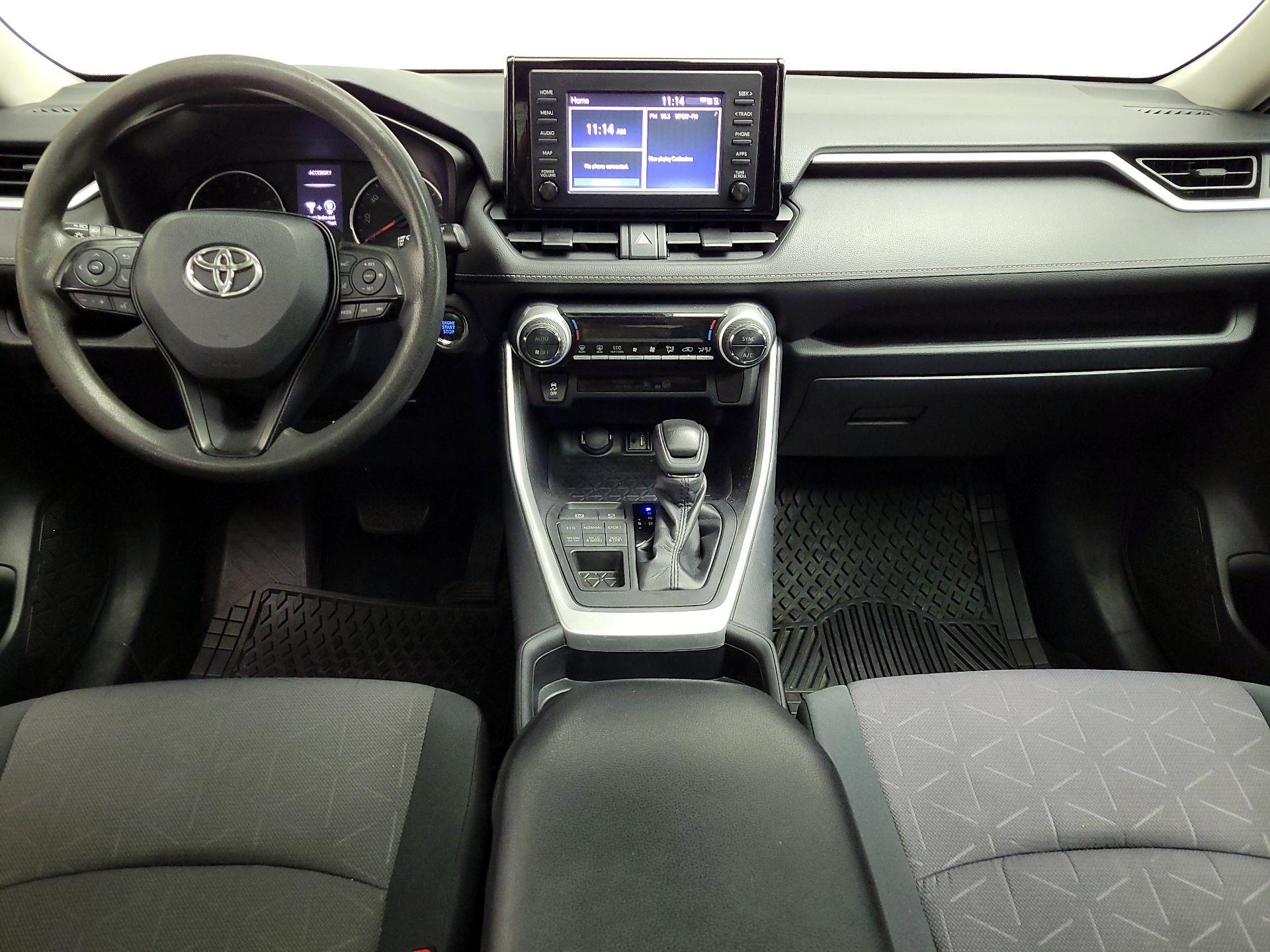 Thumbnail: 2019 Toyota RAV4 - 9