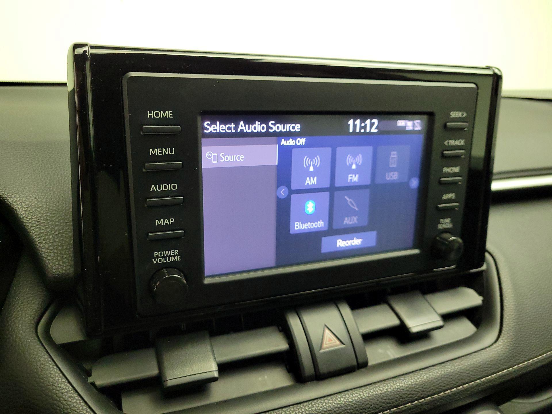 Thumbnail: 2019 Toyota RAV4 - 16