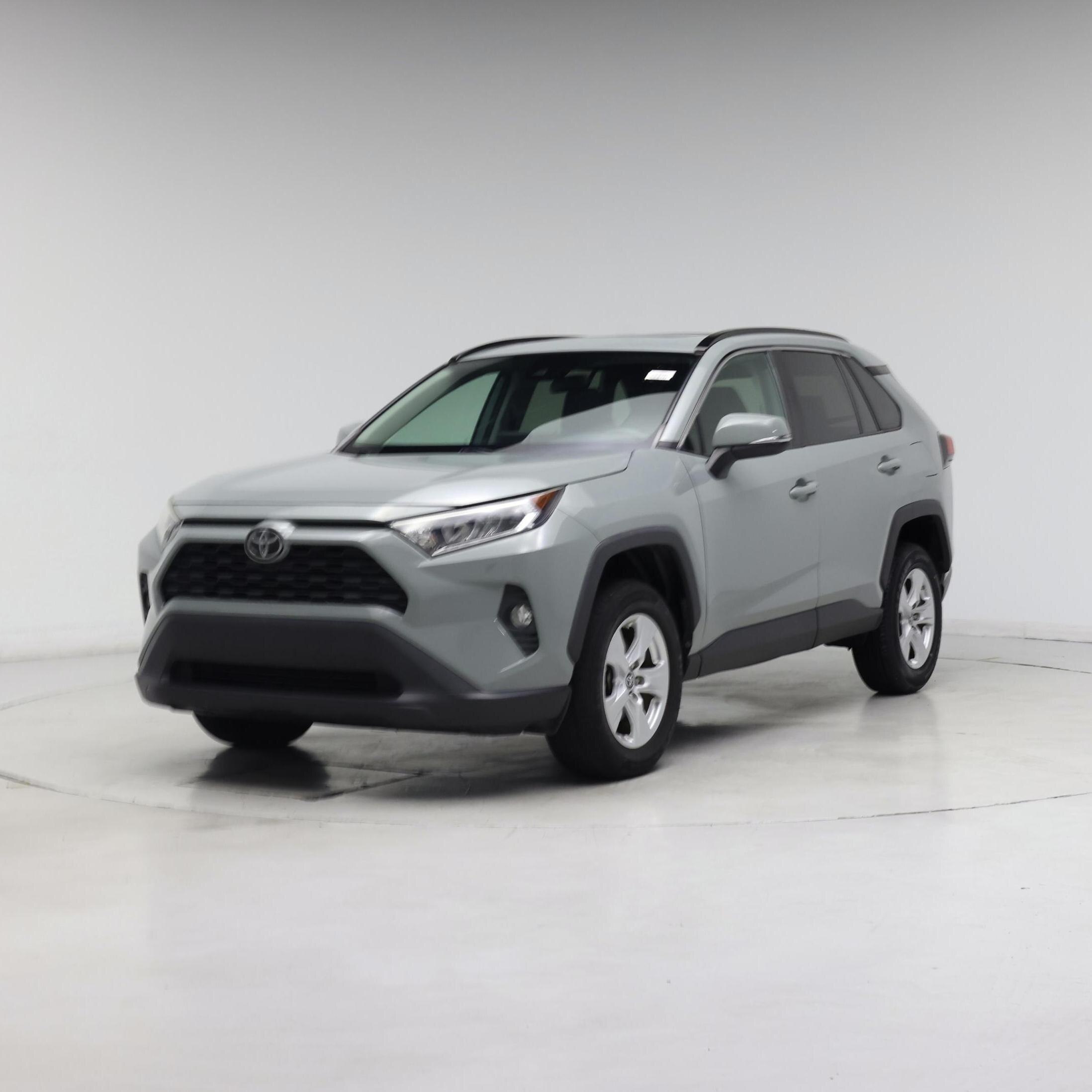 Thumbnail: 2019 Toyota RAV4 - 4