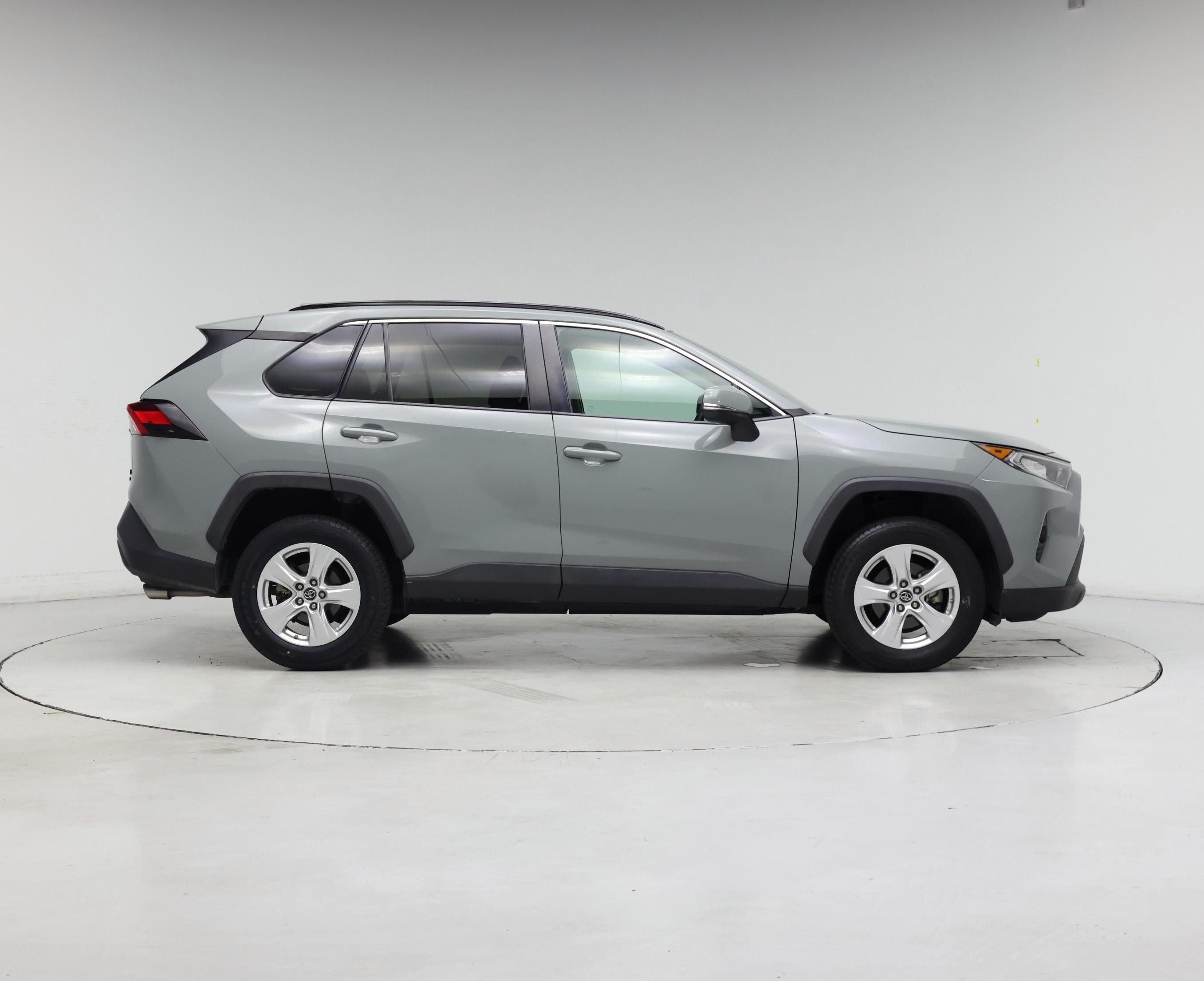 Thumbnail: 2019 Toyota RAV4 - 7