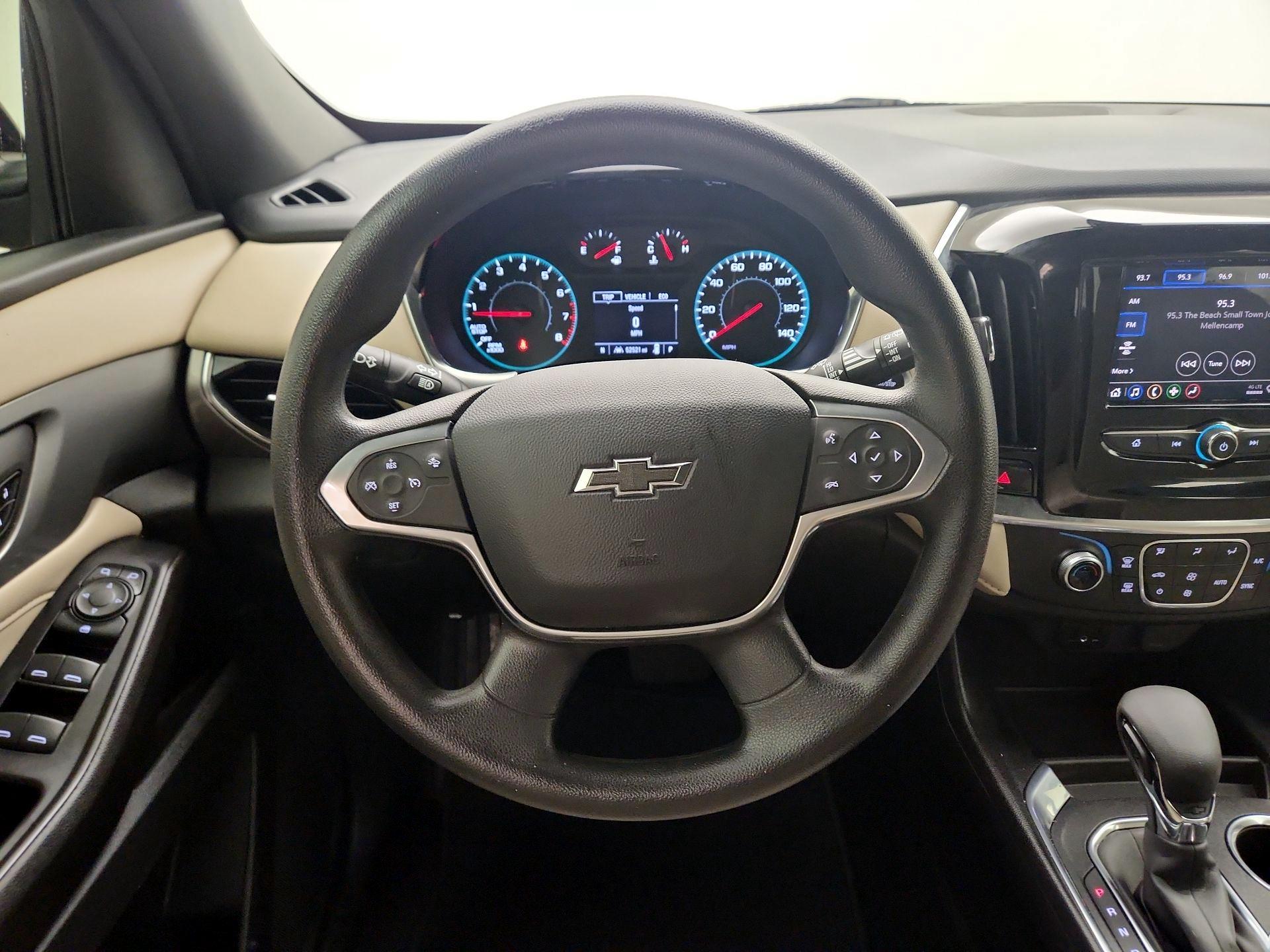 Thumbnail: 2023 Chevrolet Traverse - 10