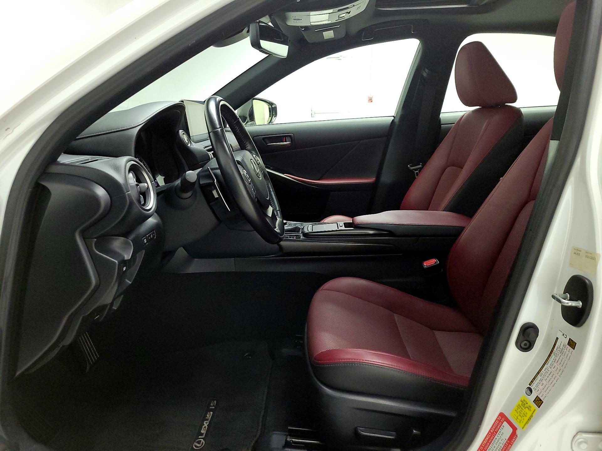 Thumbnail: 2021 Lexus IS - 11