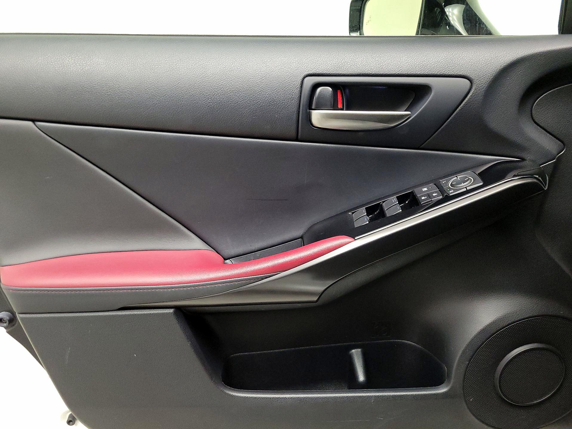 Thumbnail: 2021 Lexus IS - 12