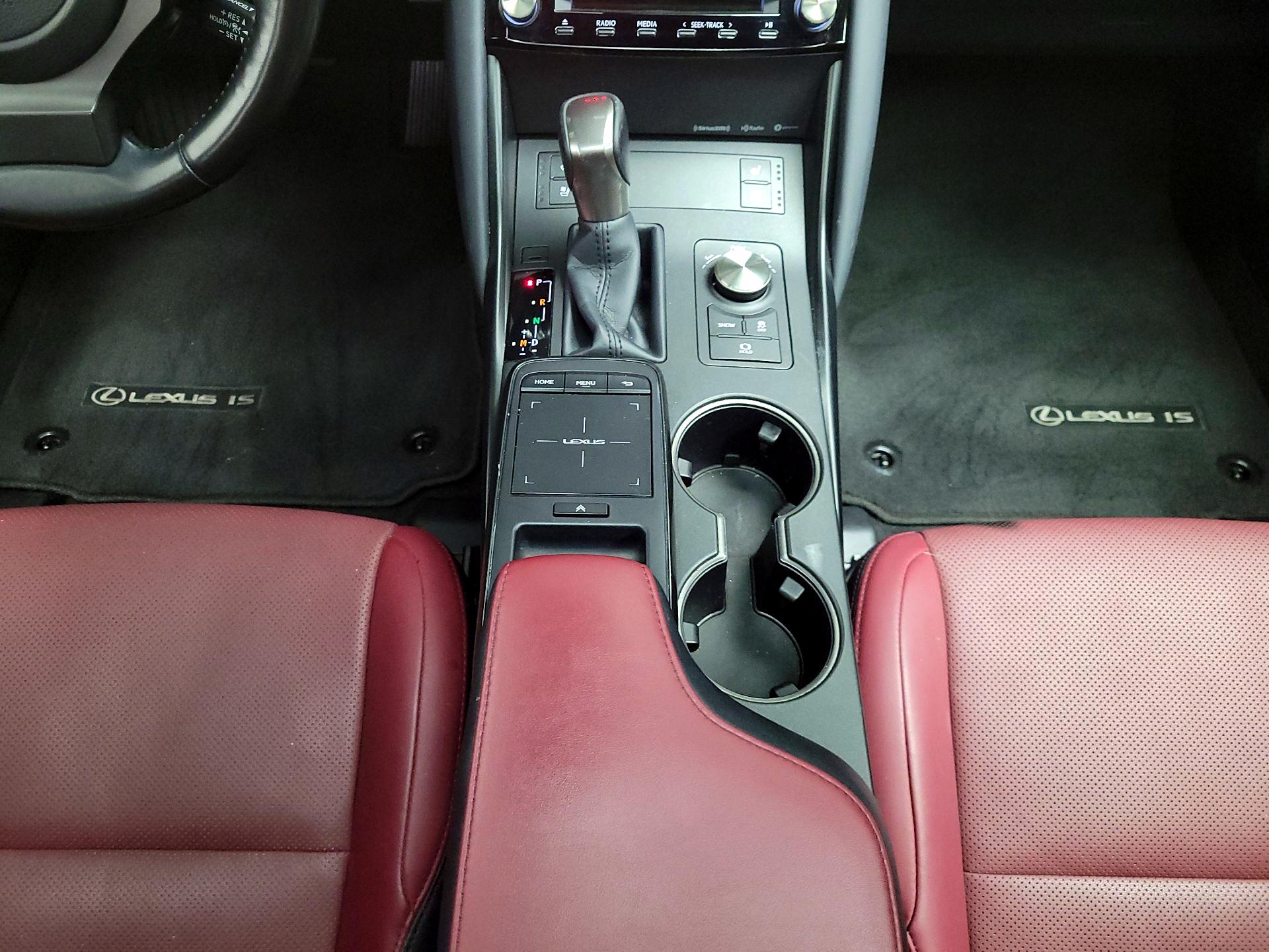 Thumbnail: 2021 Lexus IS - 17