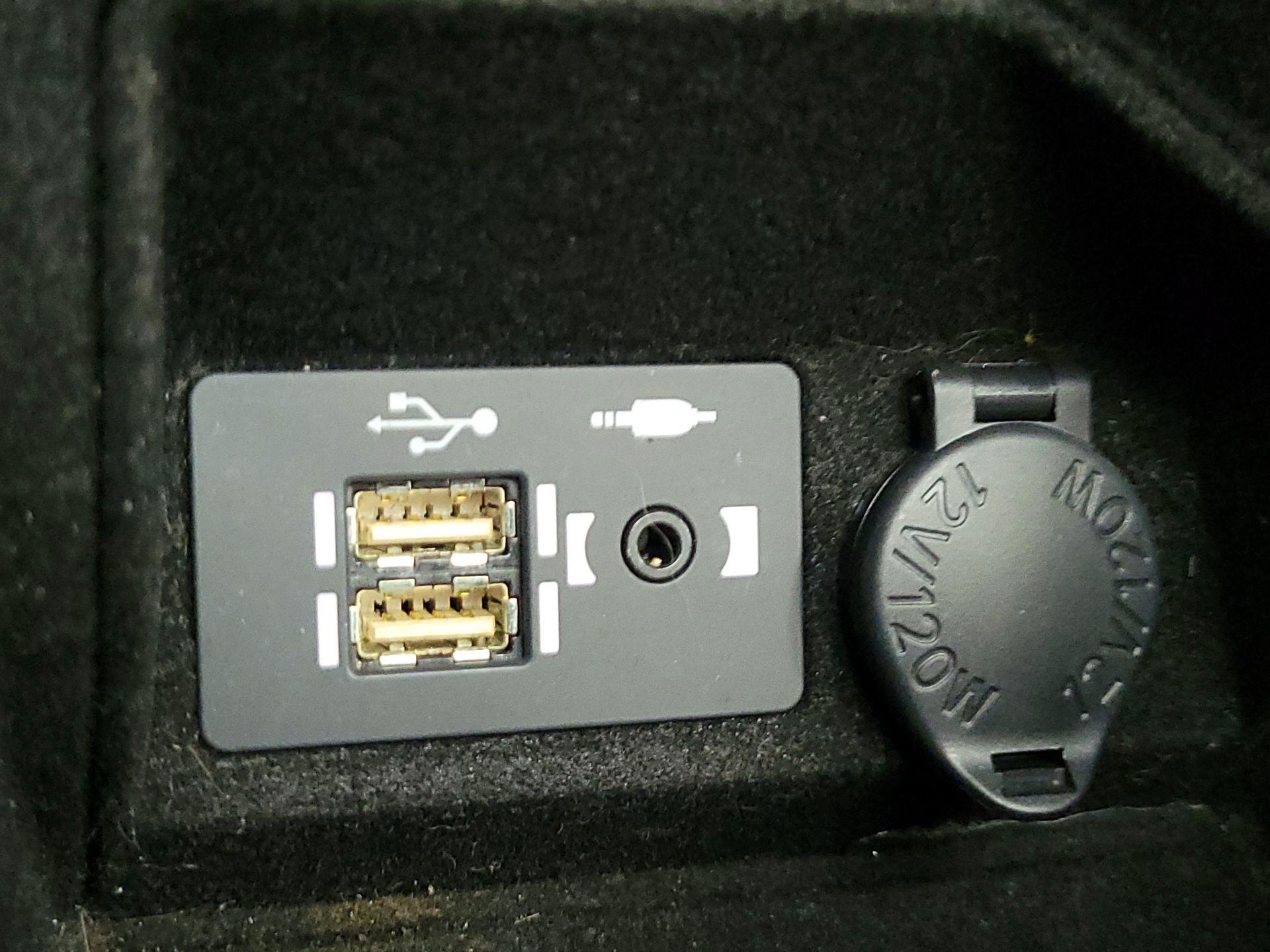 Thumbnail: 2021 Lexus IS - 18