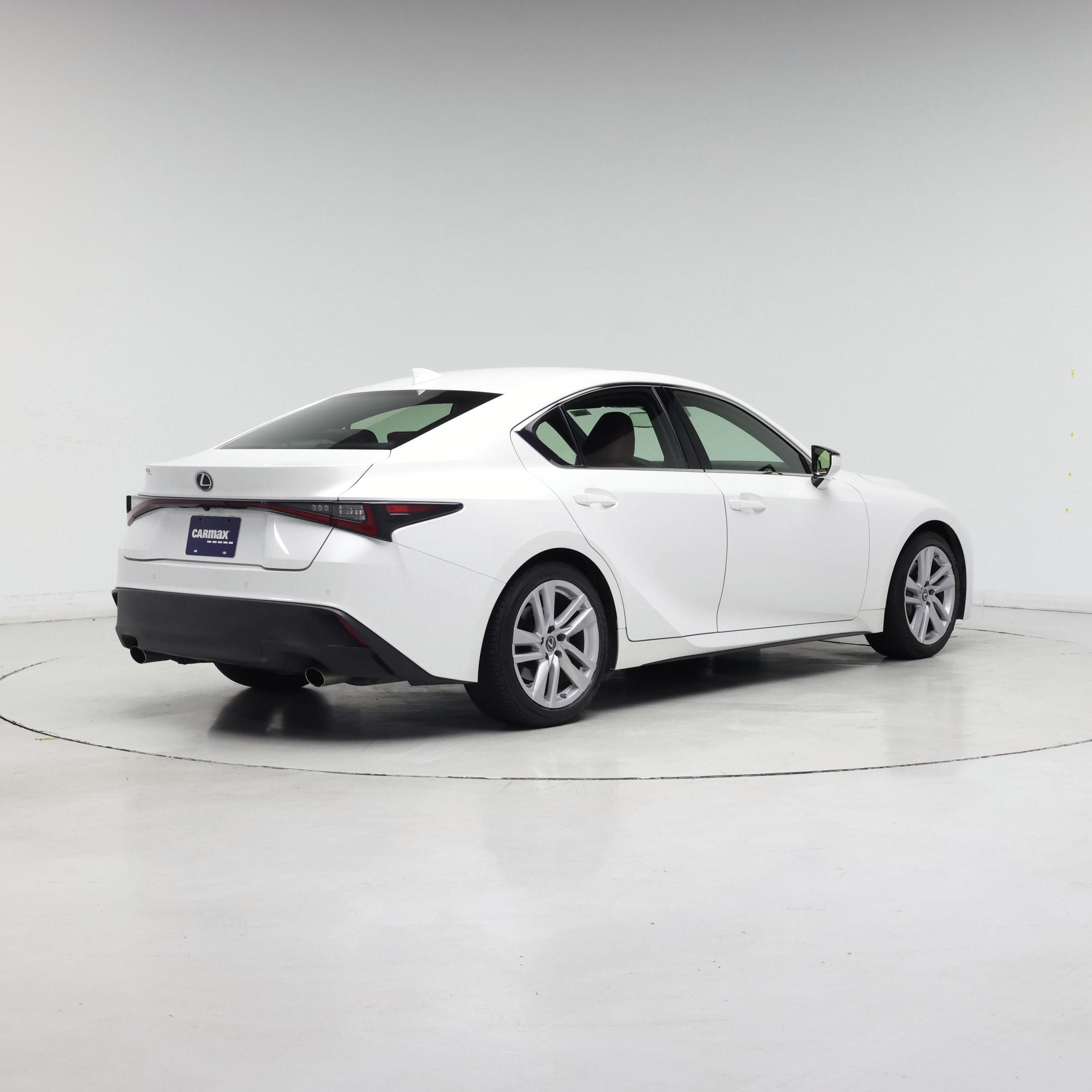 Thumbnail: 2021 Lexus IS - 8