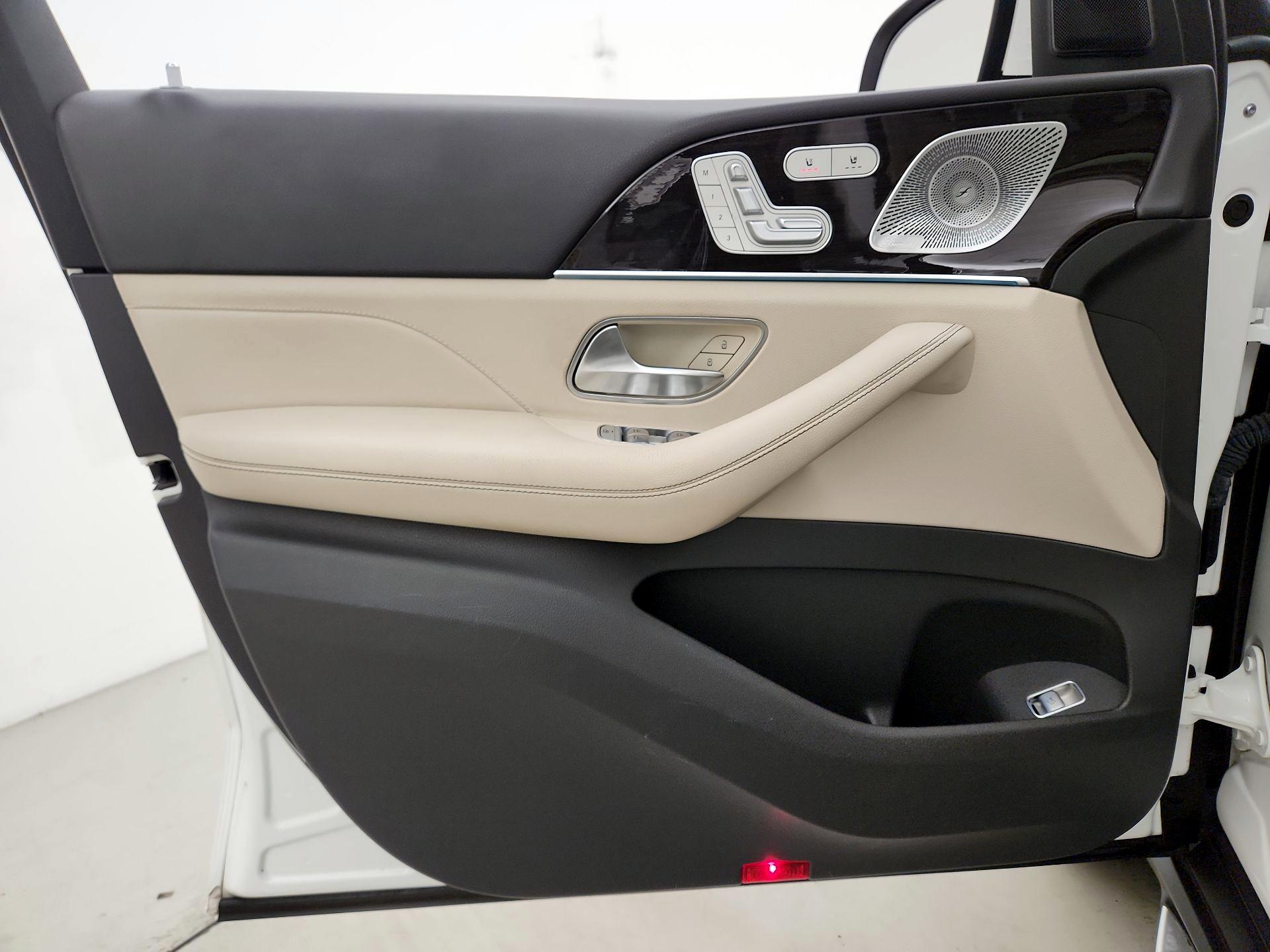 Thumbnail: 2020 Mercedes-Benz GLE - 12