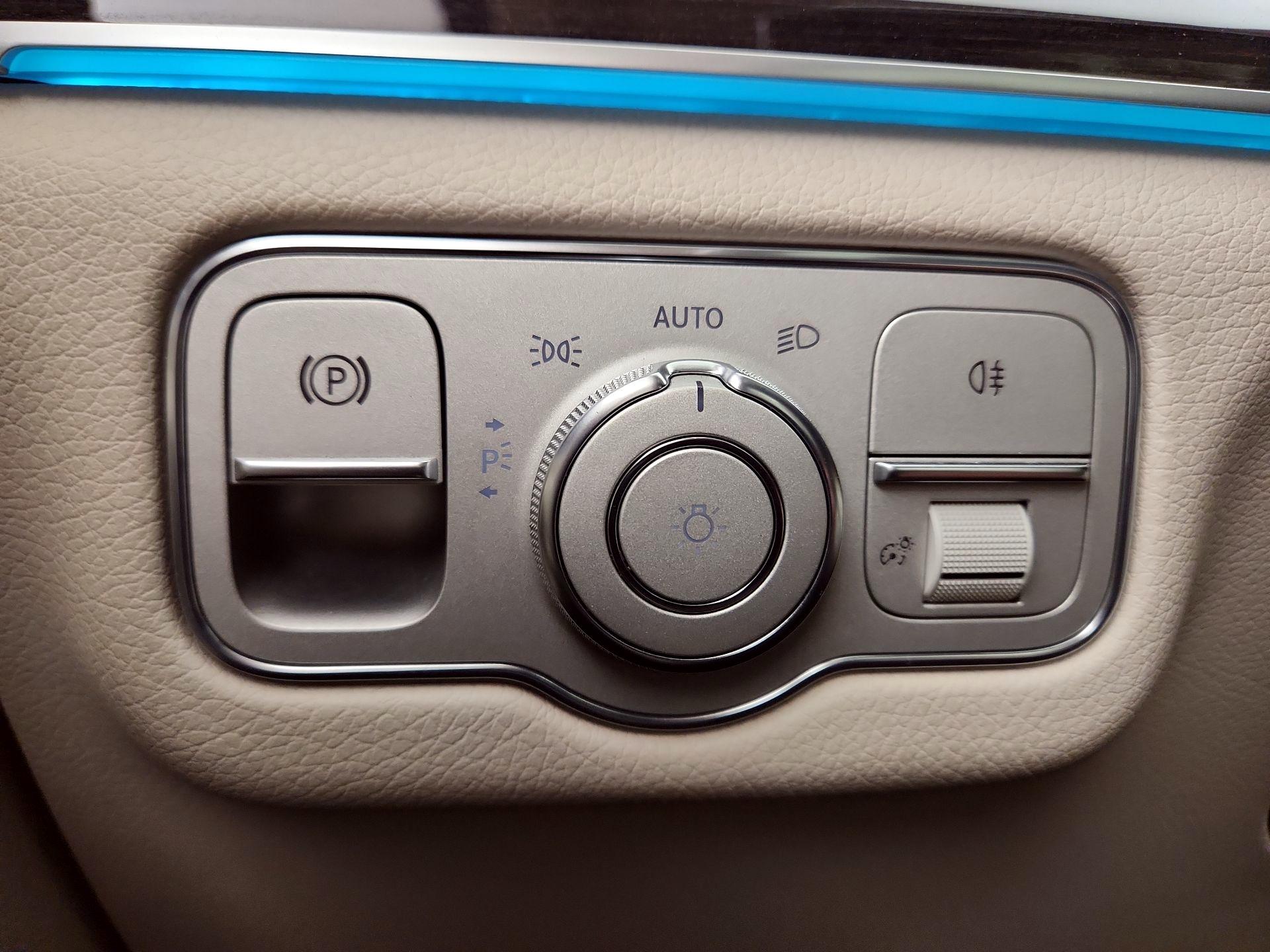 Thumbnail: 2020 Mercedes-Benz GLE - 13