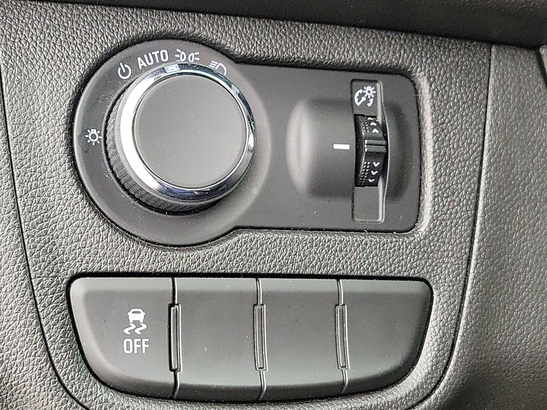 Thumbnail: 2017 Chevrolet Spark - 13