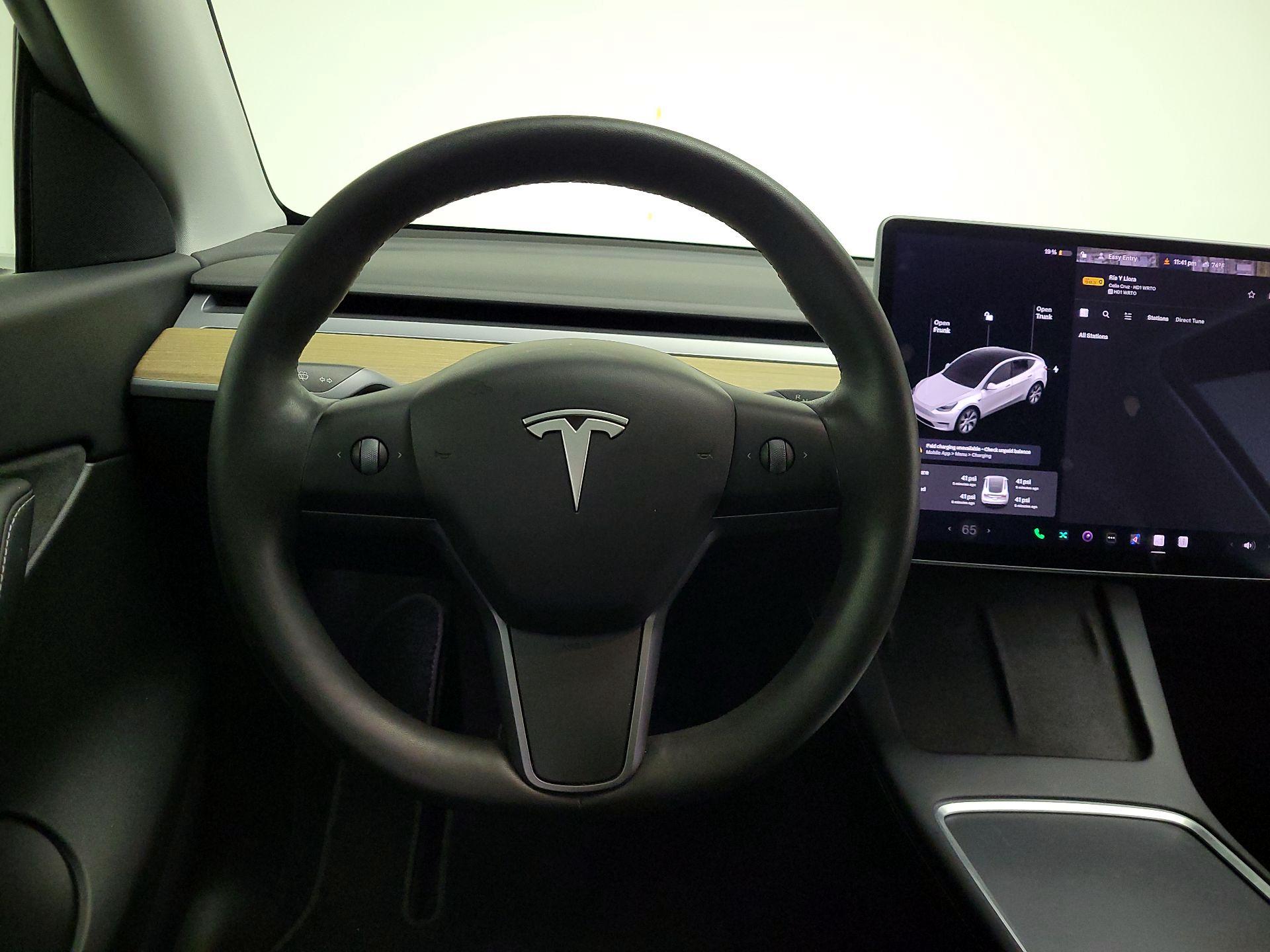 Thumbnail: 2022 Tesla Model Y - 10