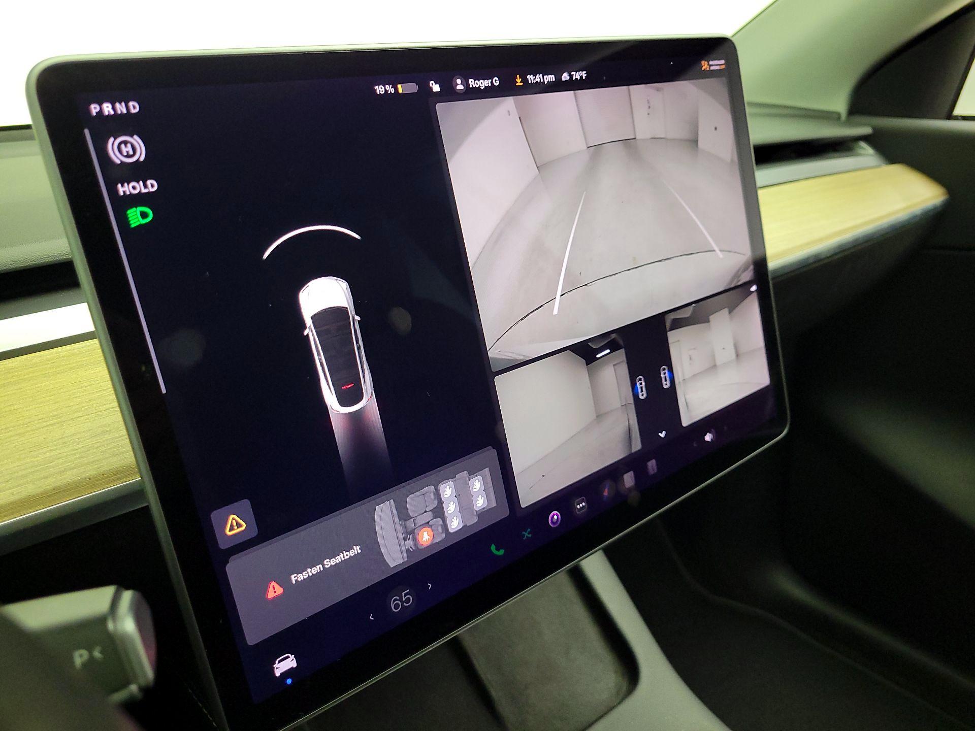 Thumbnail: 2022 Tesla Model Y - 14