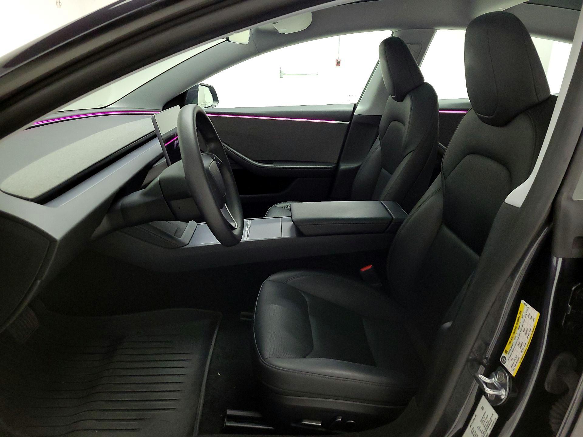 Thumbnail: 2025 Tesla Model 3 - 11