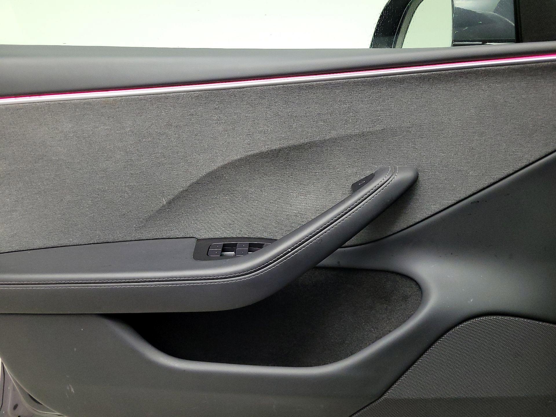 Thumbnail: 2025 Tesla Model 3 - 12