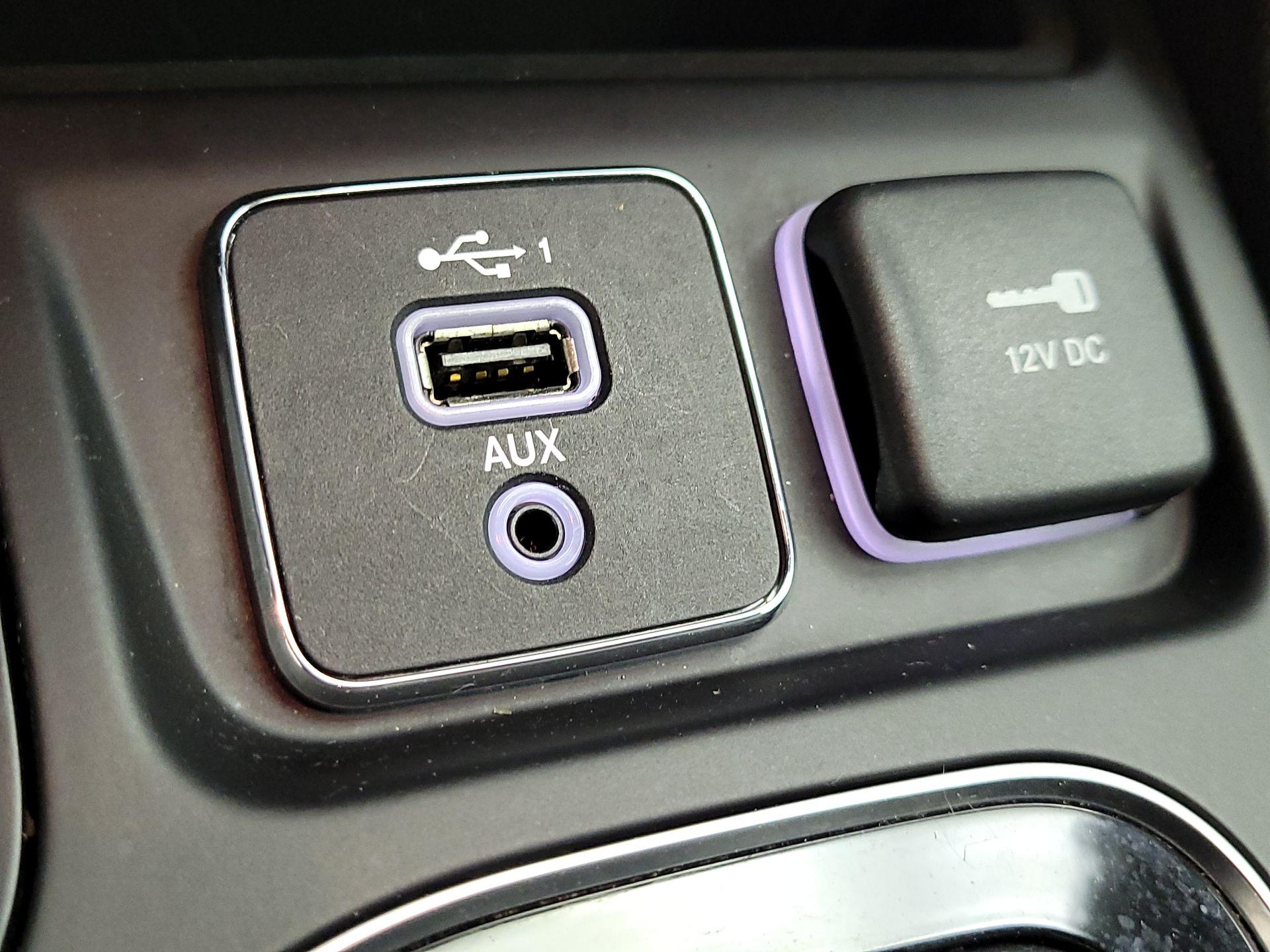 Thumbnail: 2021 Jeep Cherokee - 18