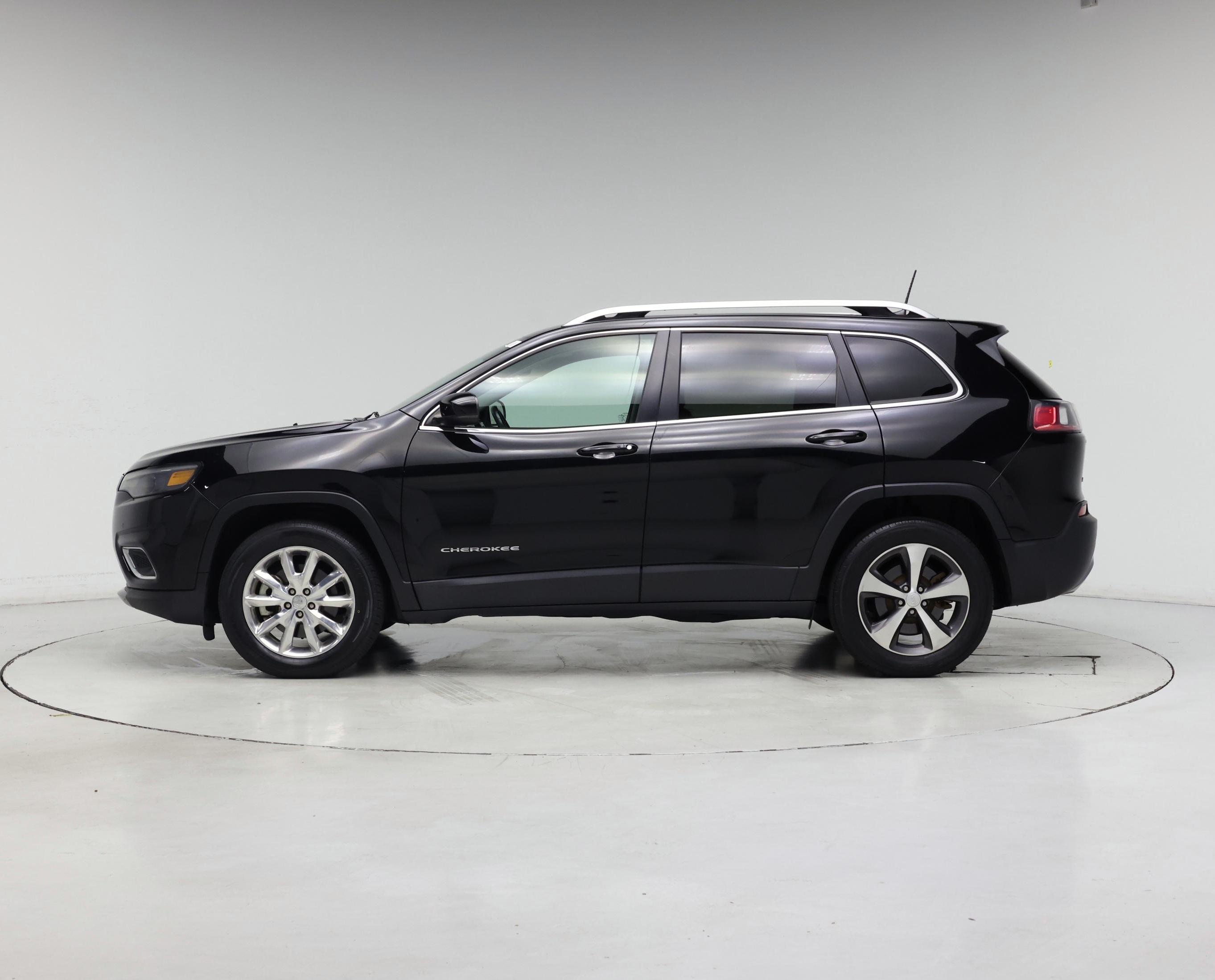 Thumbnail: 2021 Jeep Cherokee - 3