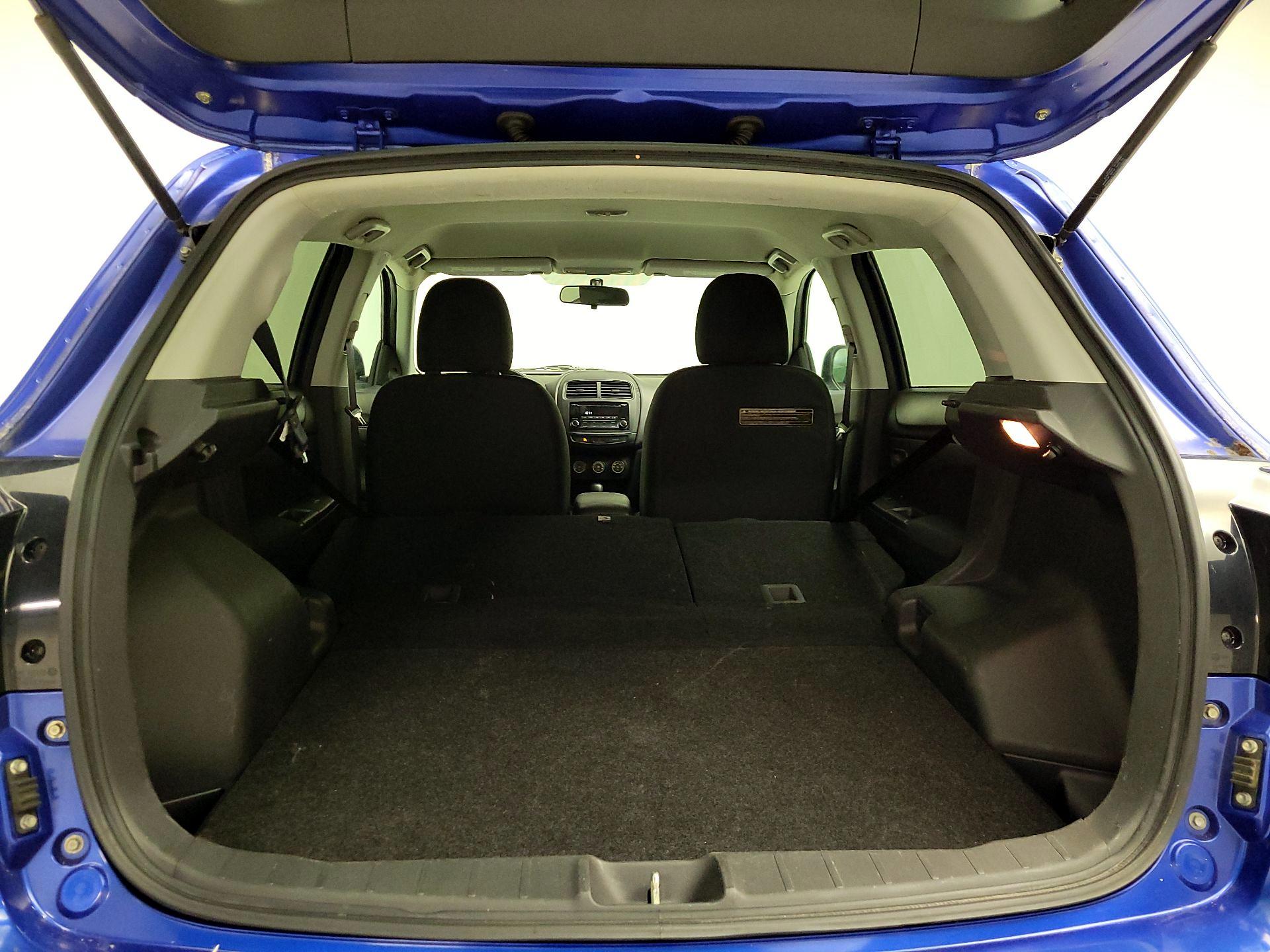 Thumbnail: 2015 Mitsubishi Outlander Sport - 20