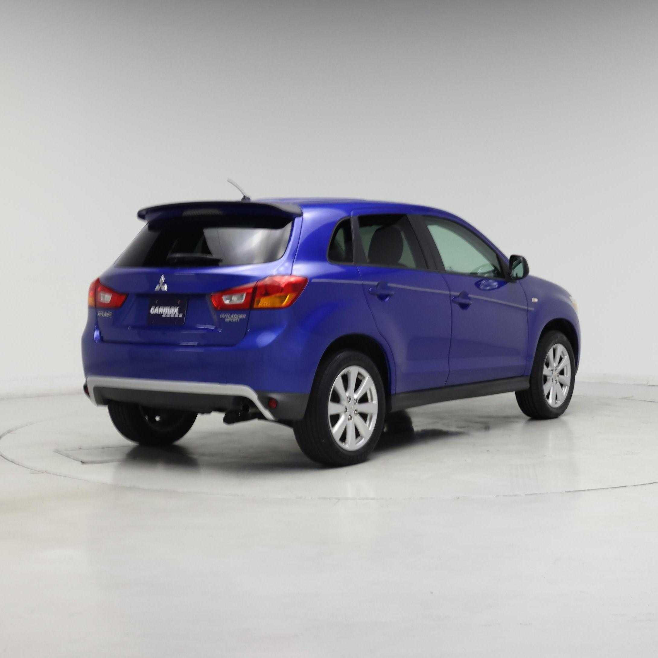 Thumbnail: 2015 Mitsubishi Outlander Sport - 8