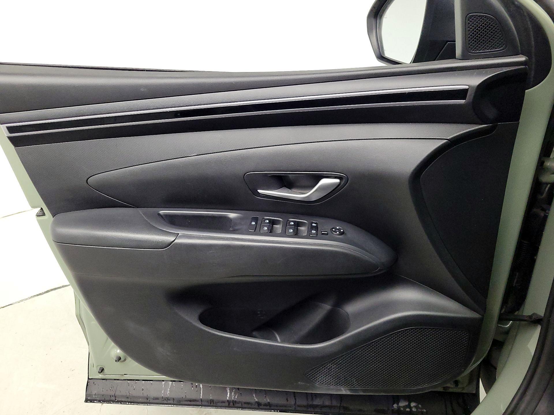 Thumbnail: 2023 Hyundai Santa Cruz - 12